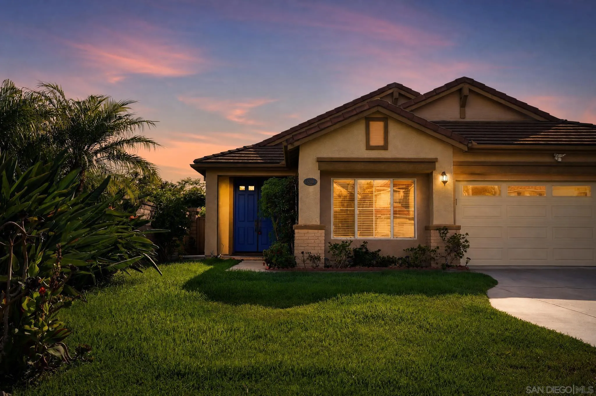6268 Canyon Bluff Ct, San Diego, CA 92121 - Main photo, San Diego, CA