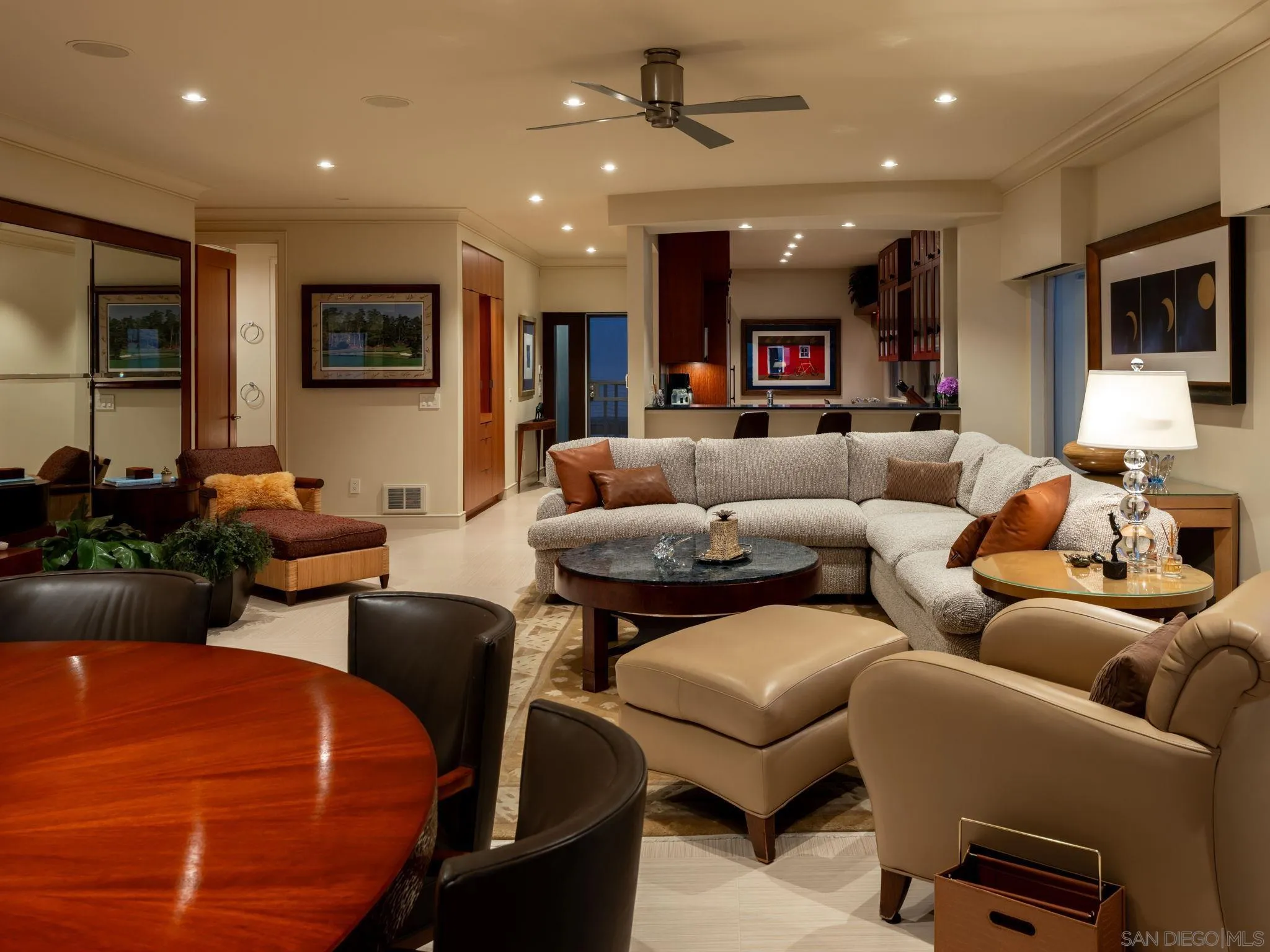 https://cdn.realtyfeed.com/cdn/127/260022197/0f52da2ad85d4a3253f09bf71bd28bc9.webp