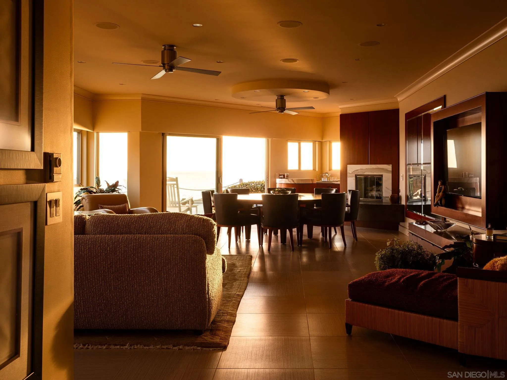 https://cdn.realtyfeed.com/cdn/127/260022197/bf15603e6f1c0b556ba9e8d04d97a9d3.webp