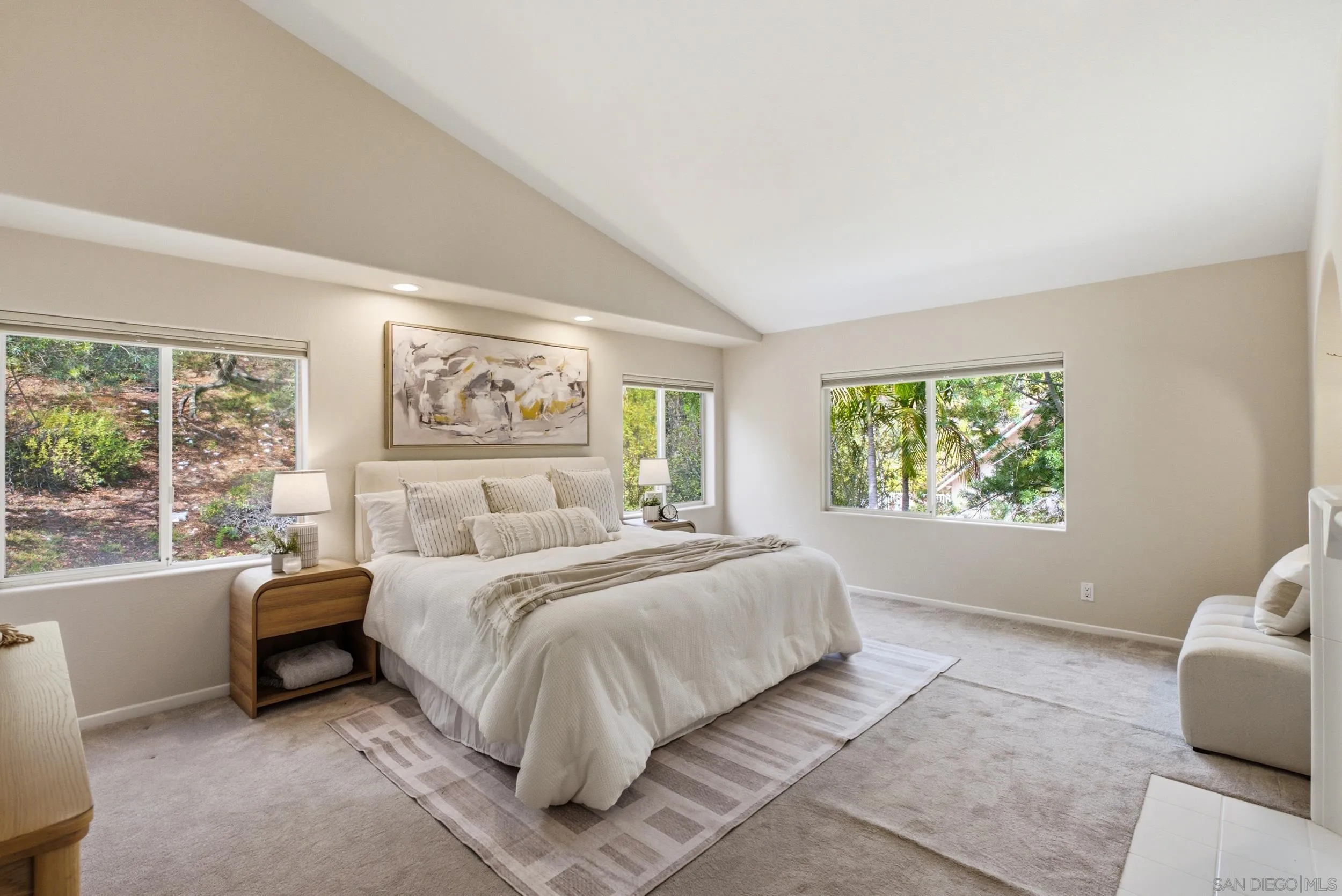 https://cdn.realtyfeed.com/cdn/127/260022199/1b03b9769499f2d9f02a0a4d446d30b7.webp