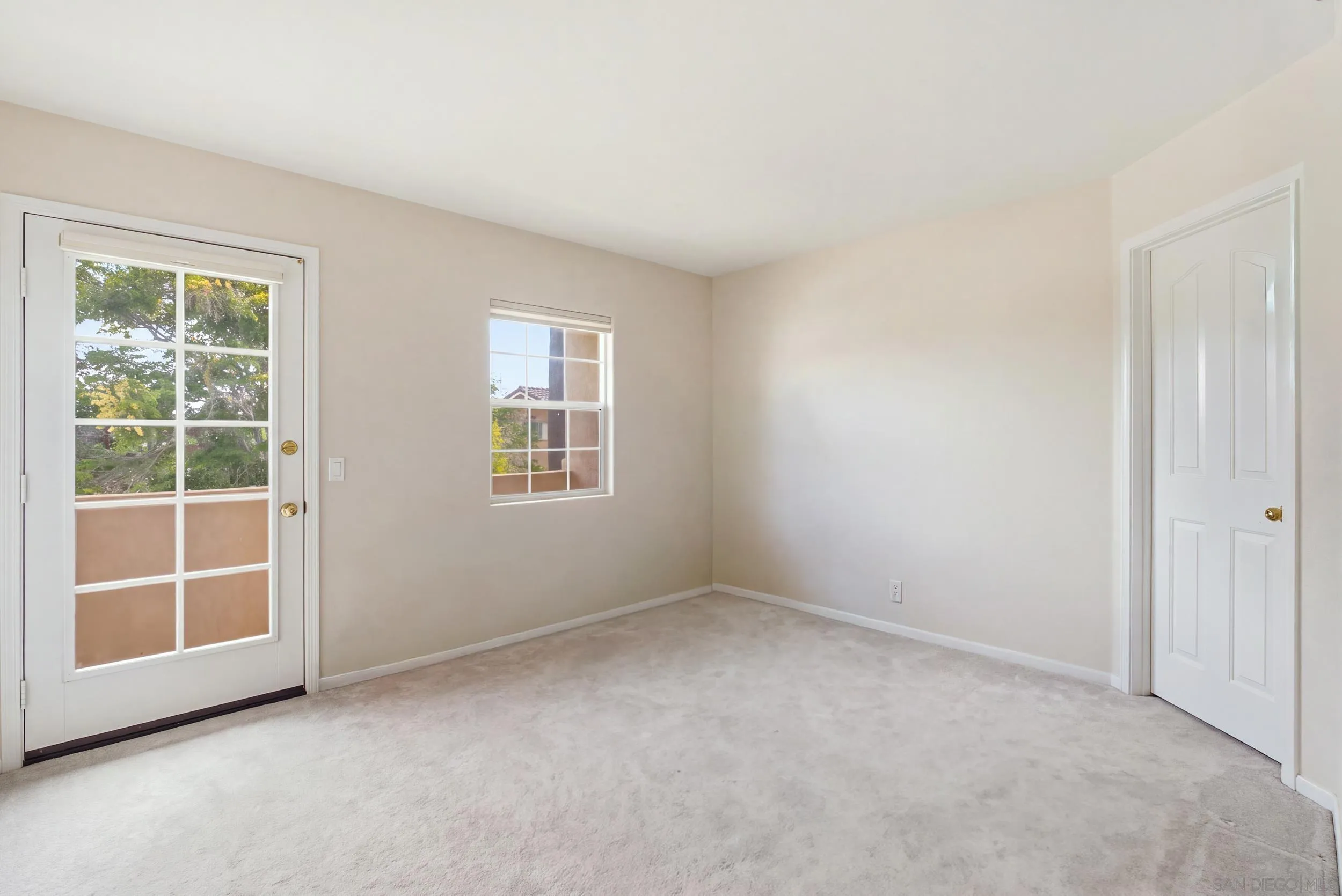https://cdn.realtyfeed.com/cdn/127/260022199/d2fb99490e06d0e6cbd285650da6a1ad.webp