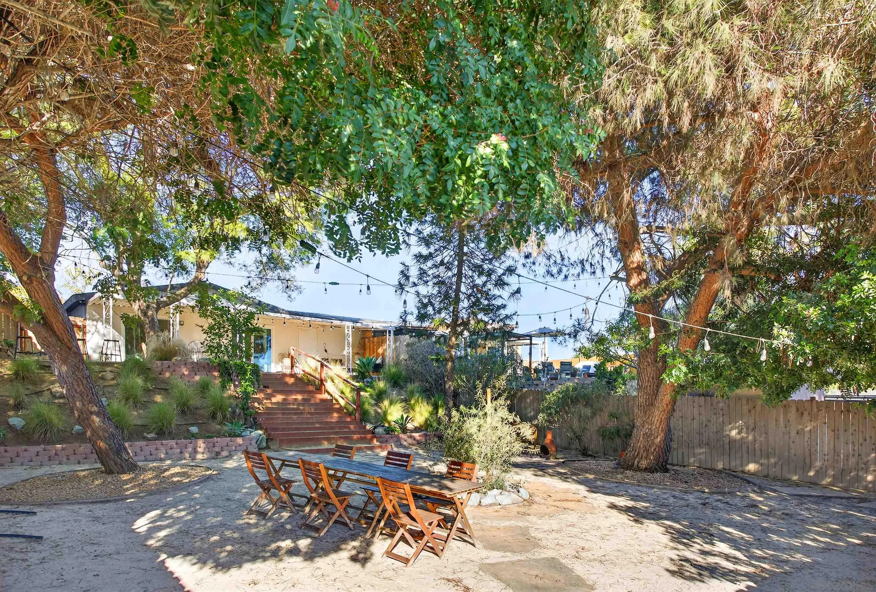 https://cdn.realtyfeed.com/cdn/127/2600222/150004d96d3a7aeb0d23d07cab340c89.webp