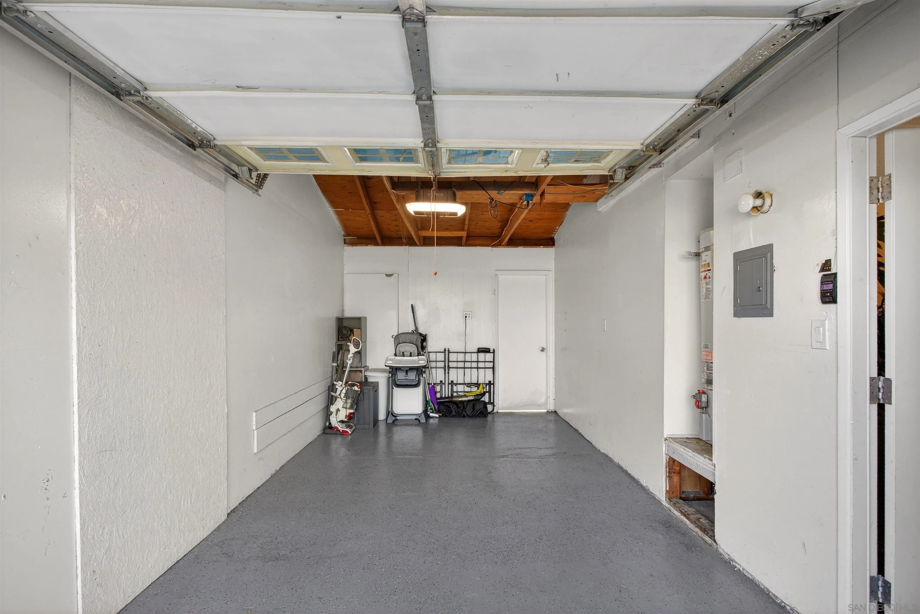 https://cdn.realtyfeed.com/cdn/127/2600222/c956d86b1134c799fdbbb98124919b5c.webp