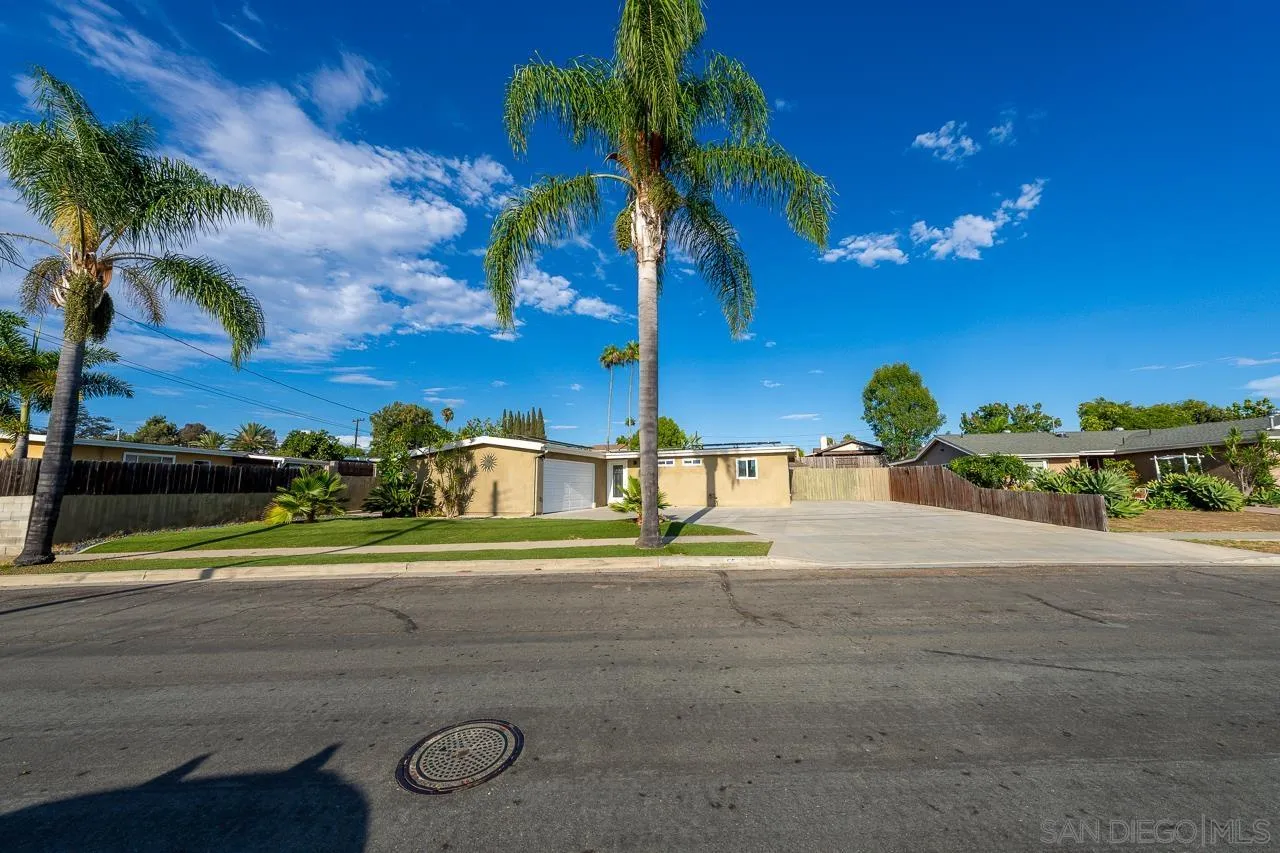 https://cdn.realtyfeed.com/cdn/127/260022201/c73cc5407ad143820894f39881ff7cda.webp
