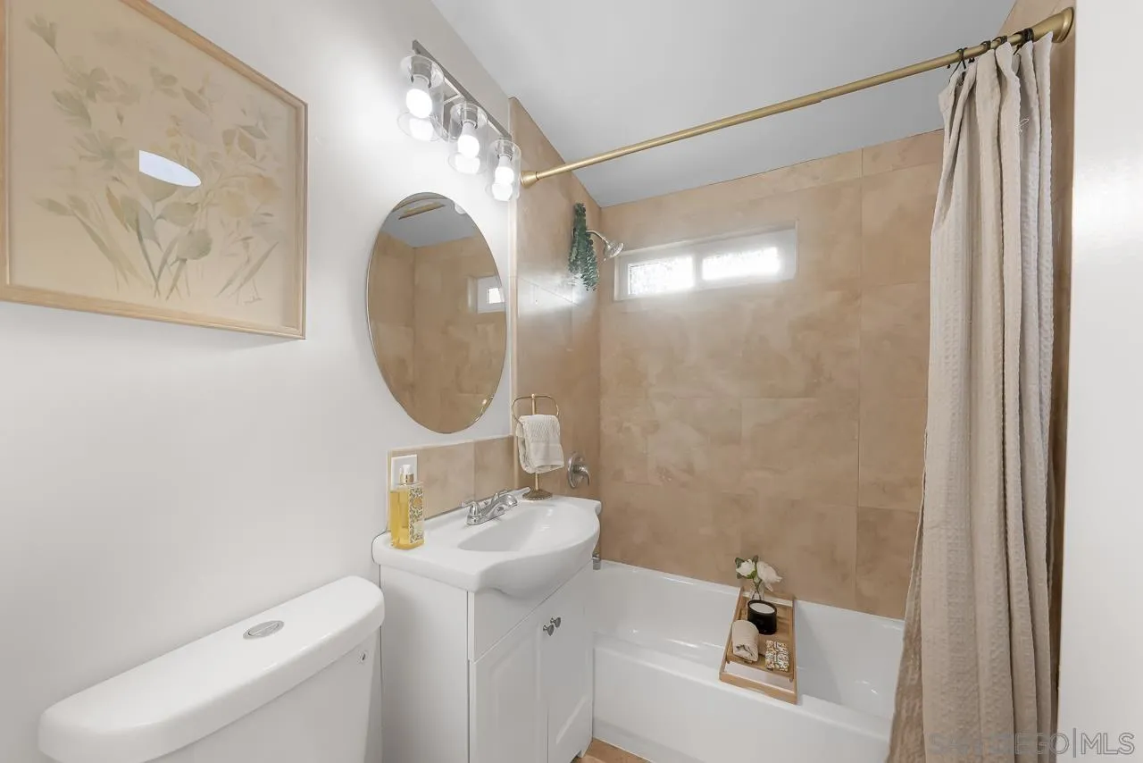 https://cdn.realtyfeed.com/cdn/127/260022201/d813f320a5674517de37b87994b714c4.webp