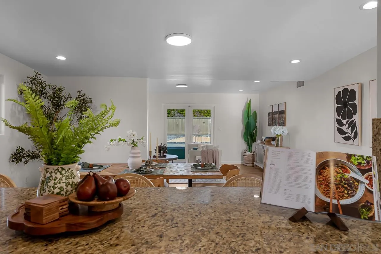 https://cdn.realtyfeed.com/cdn/127/260022201/e84f1eb2d1456cbce0fd905cf6f5d9e3.webp