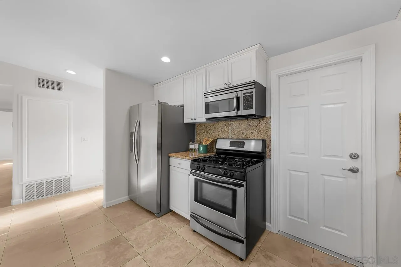https://cdn.realtyfeed.com/cdn/127/260022201/ec66fde810d38c03de85ff3dfb6fe737.webp