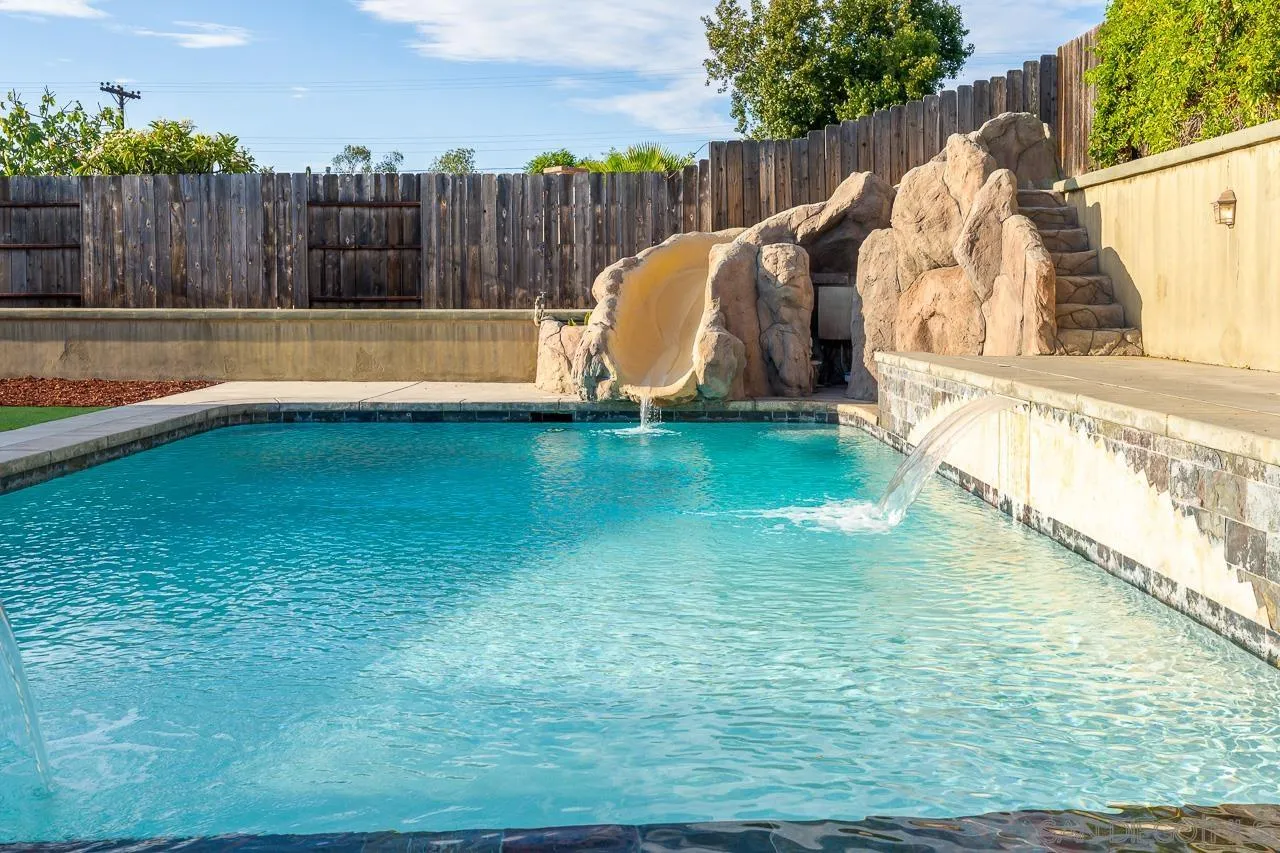 https://cdn.realtyfeed.com/cdn/127/260022201/f511d9b388793da0dcc2776fd6832880.webp