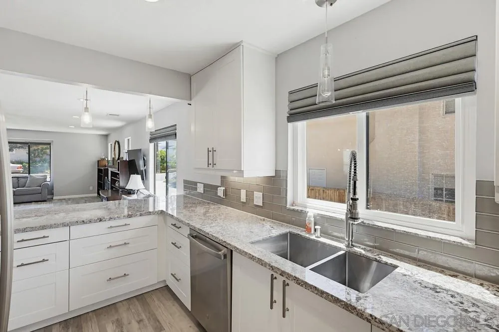 https://cdn.realtyfeed.com/cdn/127/260022202/8c36ef7f282ecef14f60266b8a93db82.webp