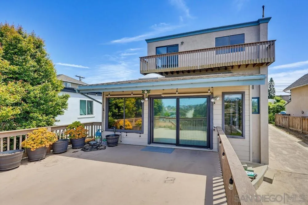 https://cdn.realtyfeed.com/cdn/127/260022202/9b104ee2a77cf087682557d2768182ec.webp