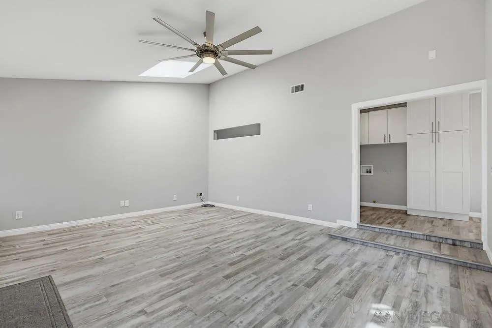 https://cdn.realtyfeed.com/cdn/127/260022202/bccb557c9d5ca4da92fa2eb3b69503aa.webp