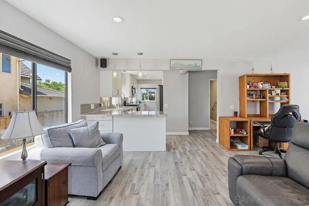 https://cdn.realtyfeed.com/cdn/127/260022202/bdc8a8dc4b50f1013e3f7c8f8d16409e.webp
