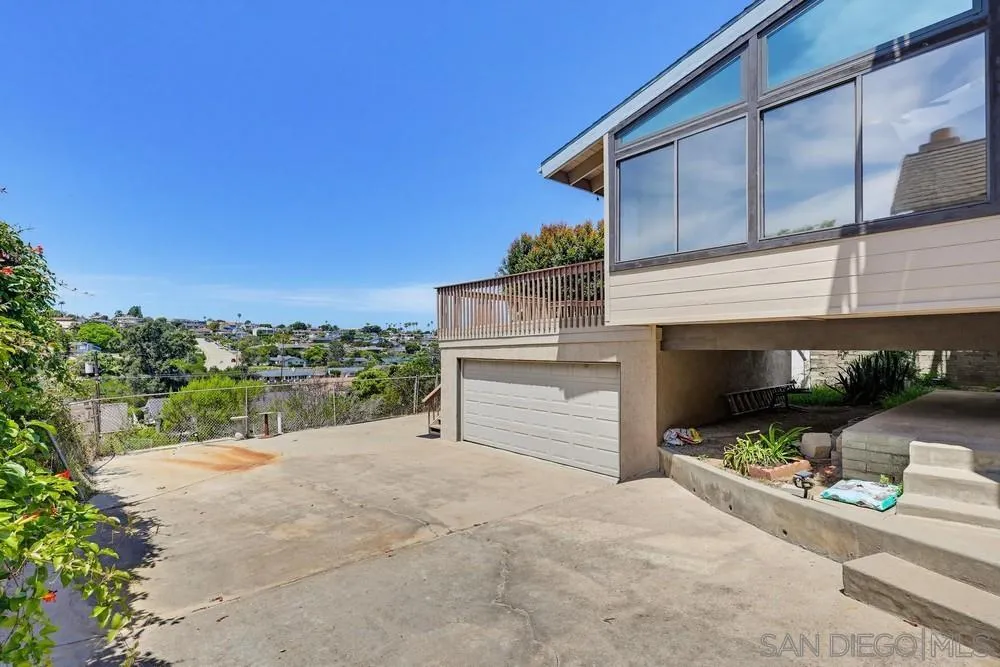 https://cdn.realtyfeed.com/cdn/127/260022202/c4e9f8ac8992d848daea2e07d363d484.webp