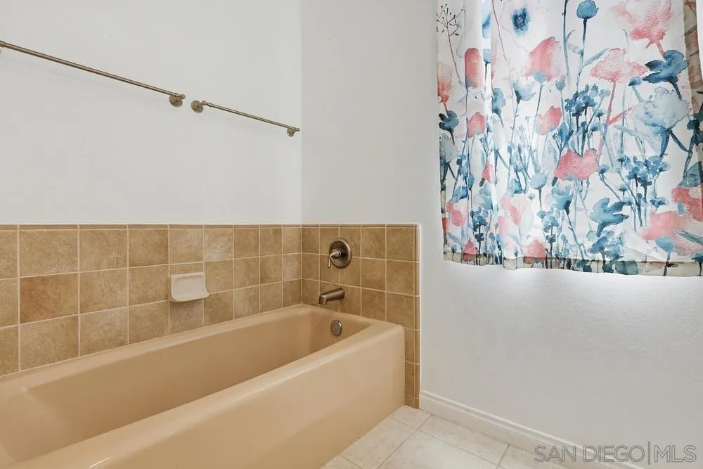 https://cdn.realtyfeed.com/cdn/127/260022202/cea0d5b6200f0c54886c3efc5926c8a4.webp