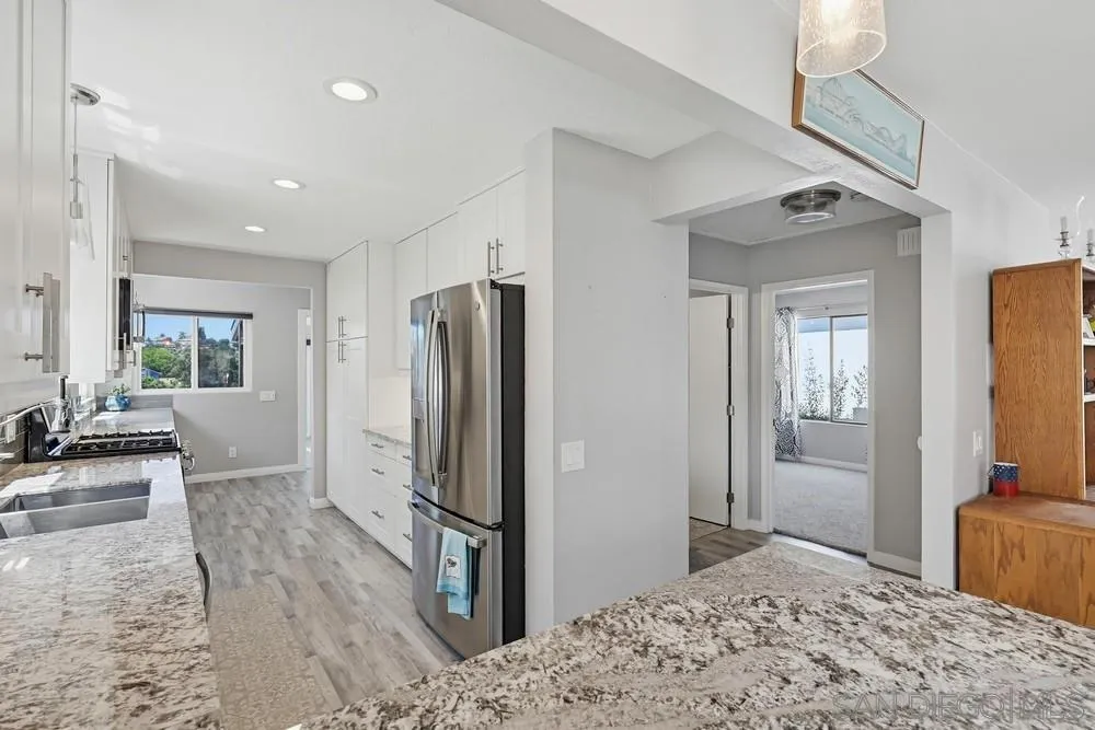https://cdn.realtyfeed.com/cdn/127/260022202/ef7ba3549d820f0d49151983649ab3c3.webp