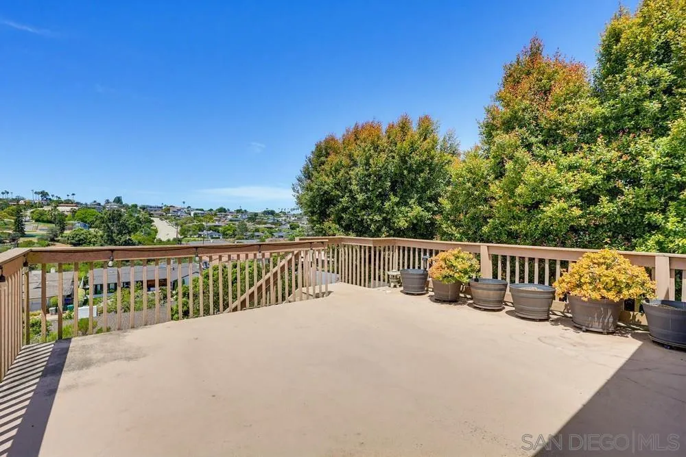 https://cdn.realtyfeed.com/cdn/127/260022202/f261bd9a2d986d7e2b94f2ecdc4b5fbd.webp
