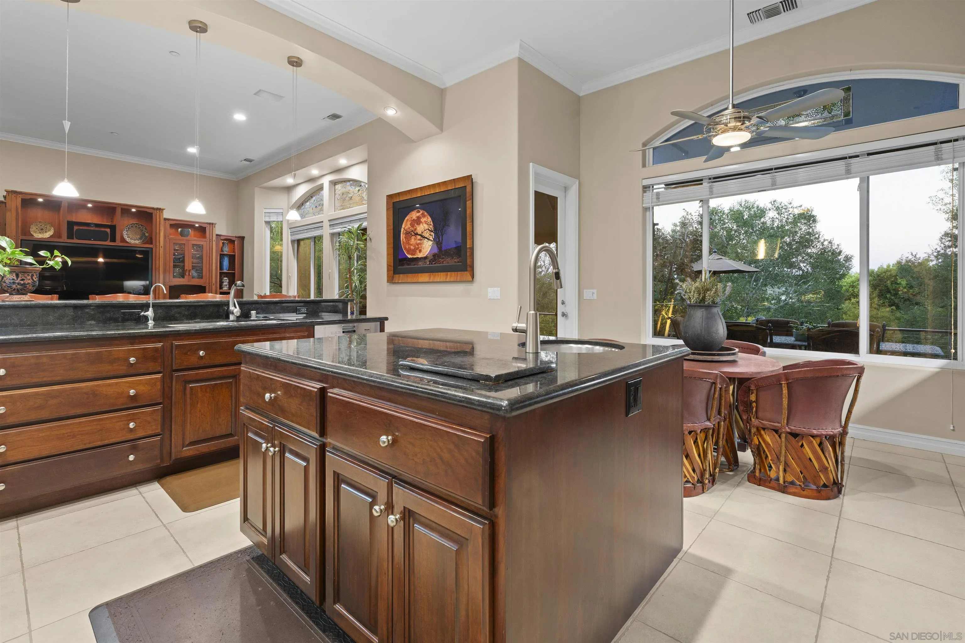 https://cdn.realtyfeed.com/cdn/127/260022206/04131d6c67ffa671056f3bb2134b7ce3.webp