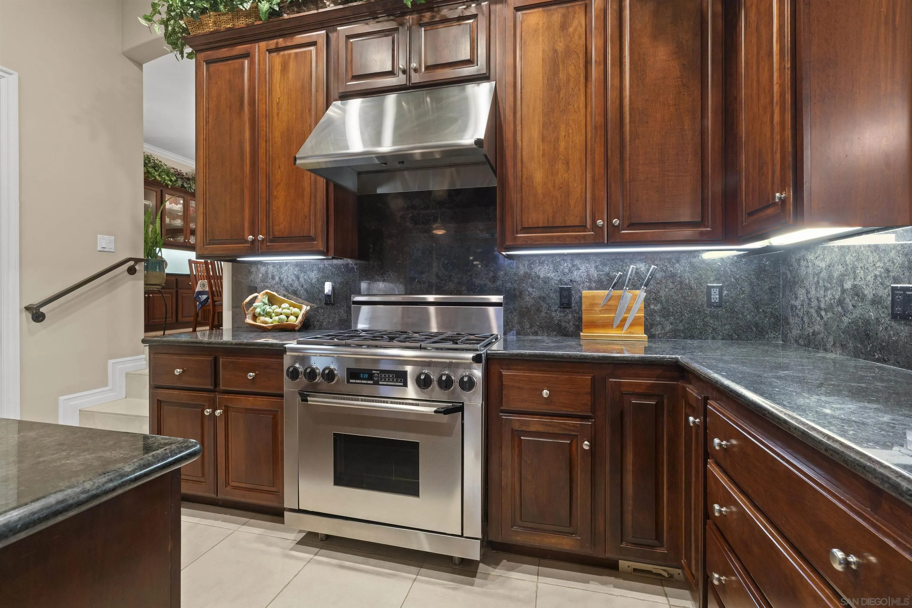 https://cdn.realtyfeed.com/cdn/127/260022206/5d696cb6bd8e227fa85b898bb3a03fca.webp