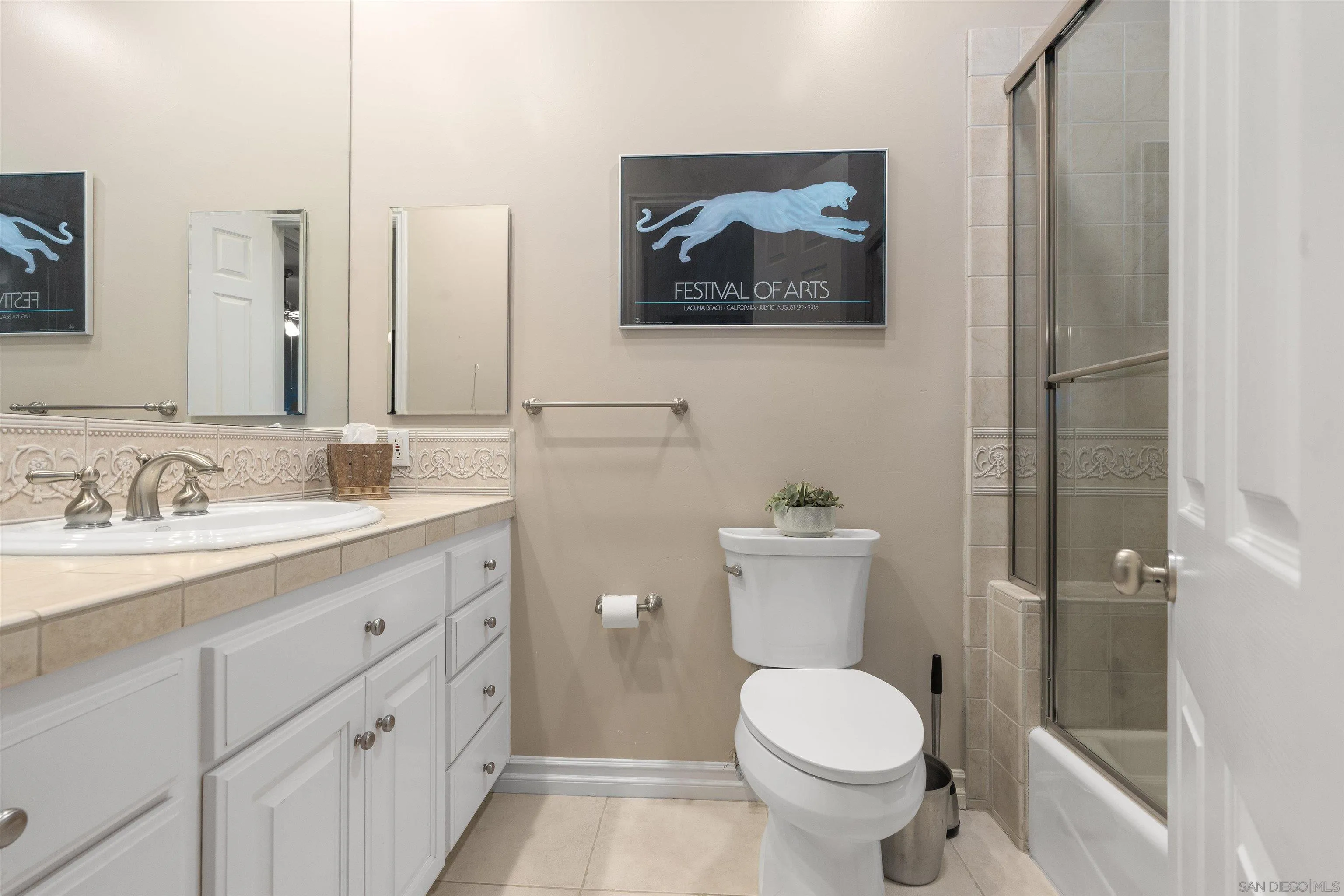 https://cdn.realtyfeed.com/cdn/127/260022206/aa5d99f1a63118a3e132fa5b8ffbf71c.webp