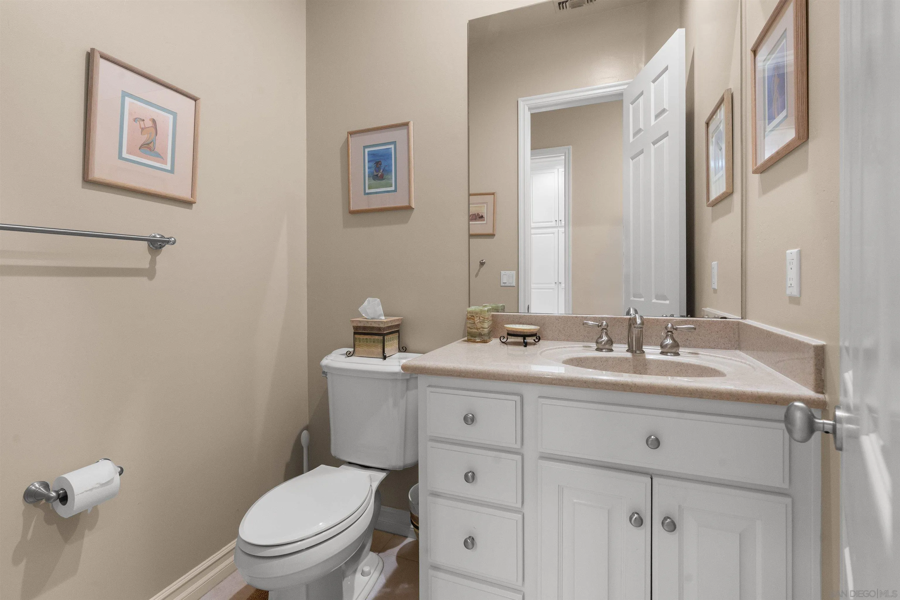 https://cdn.realtyfeed.com/cdn/127/260022206/dbc036e4315f313dfd81f0962670a32c.webp