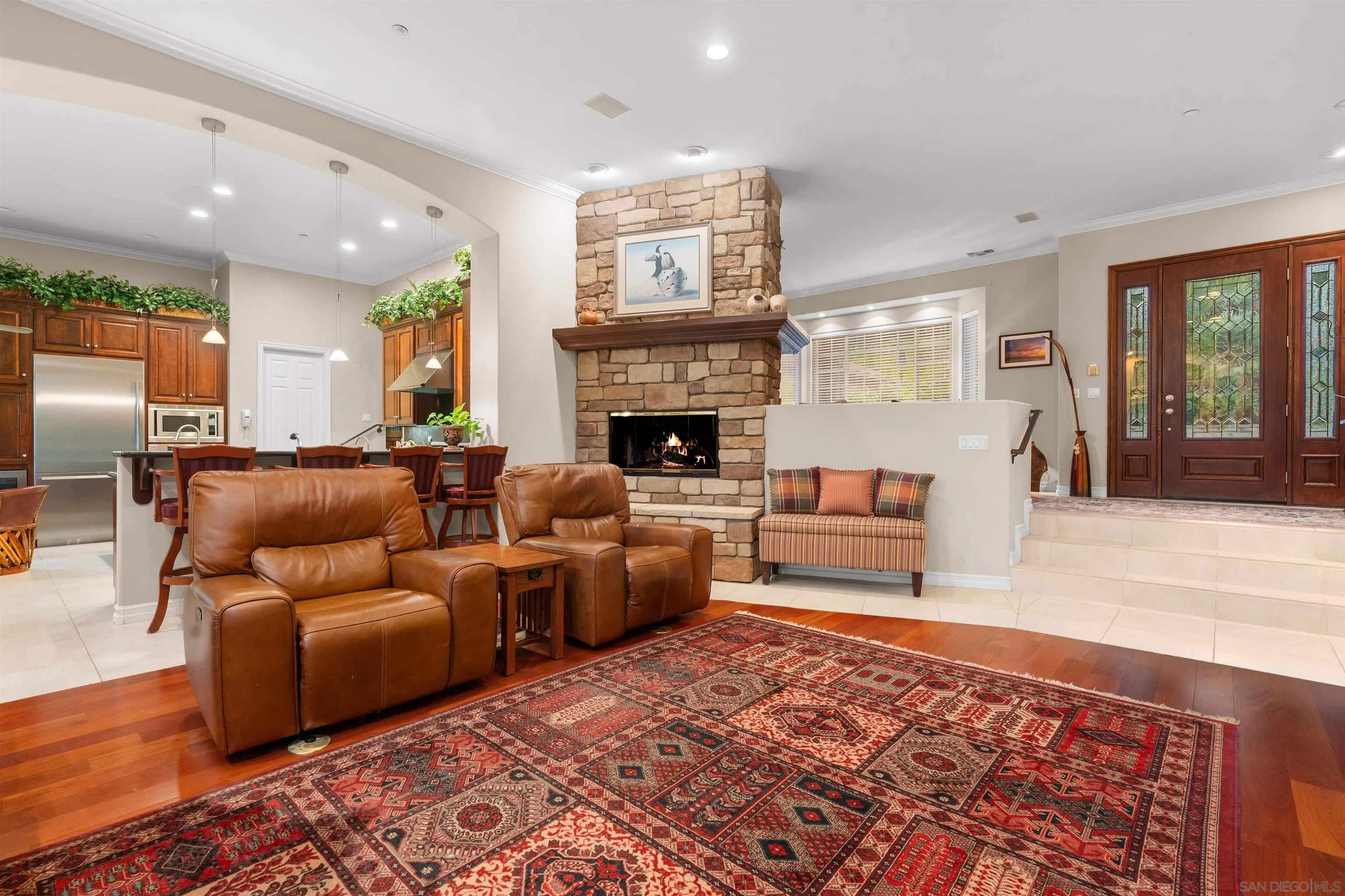 https://cdn.realtyfeed.com/cdn/127/260022206/ff8dbe3a10259c2e7d5bb2e4f42cdb40.webp