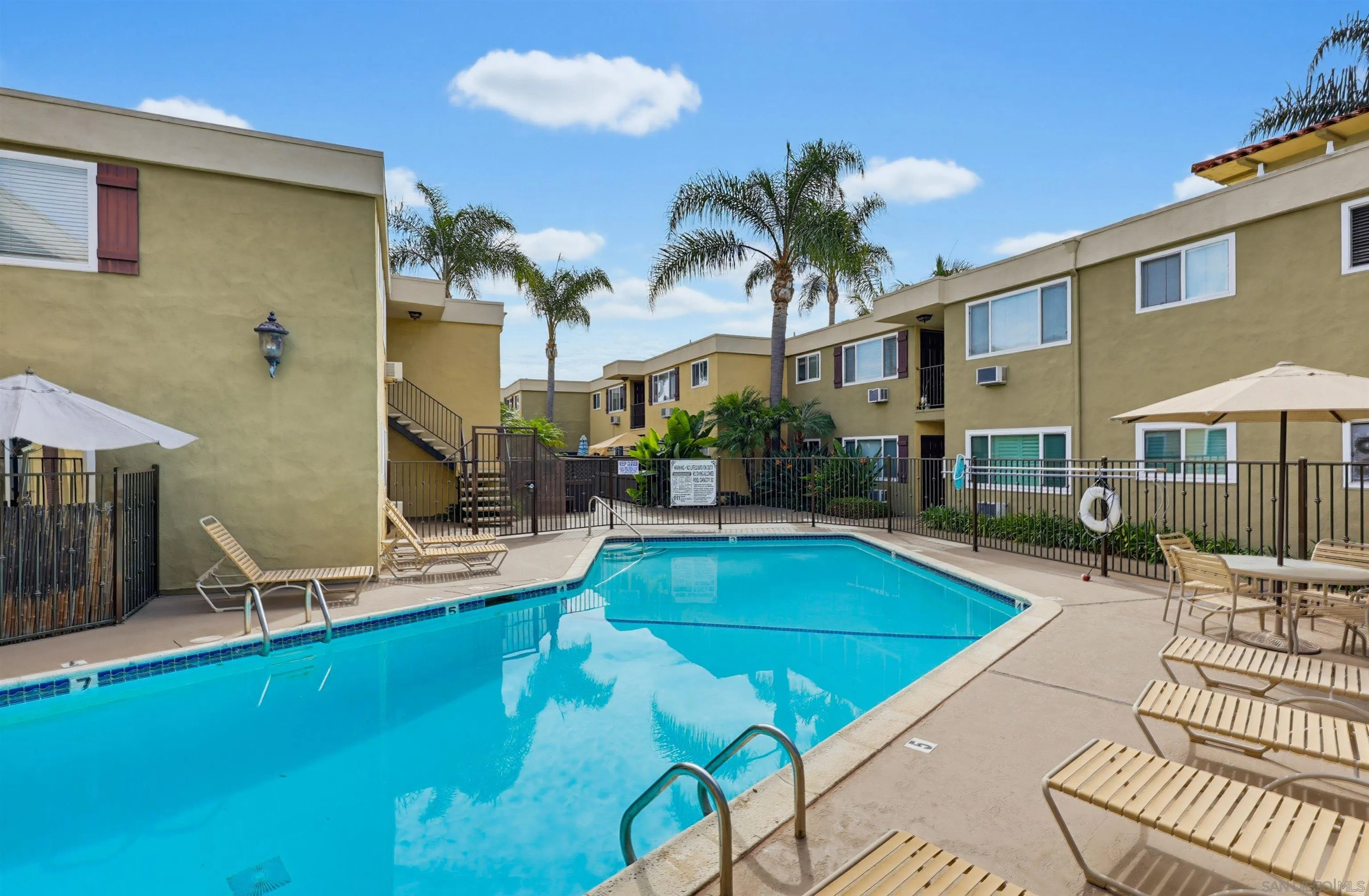 https://cdn.realtyfeed.com/cdn/127/260022209/9d1509701e30793703110e48d9cf5d7e.webp