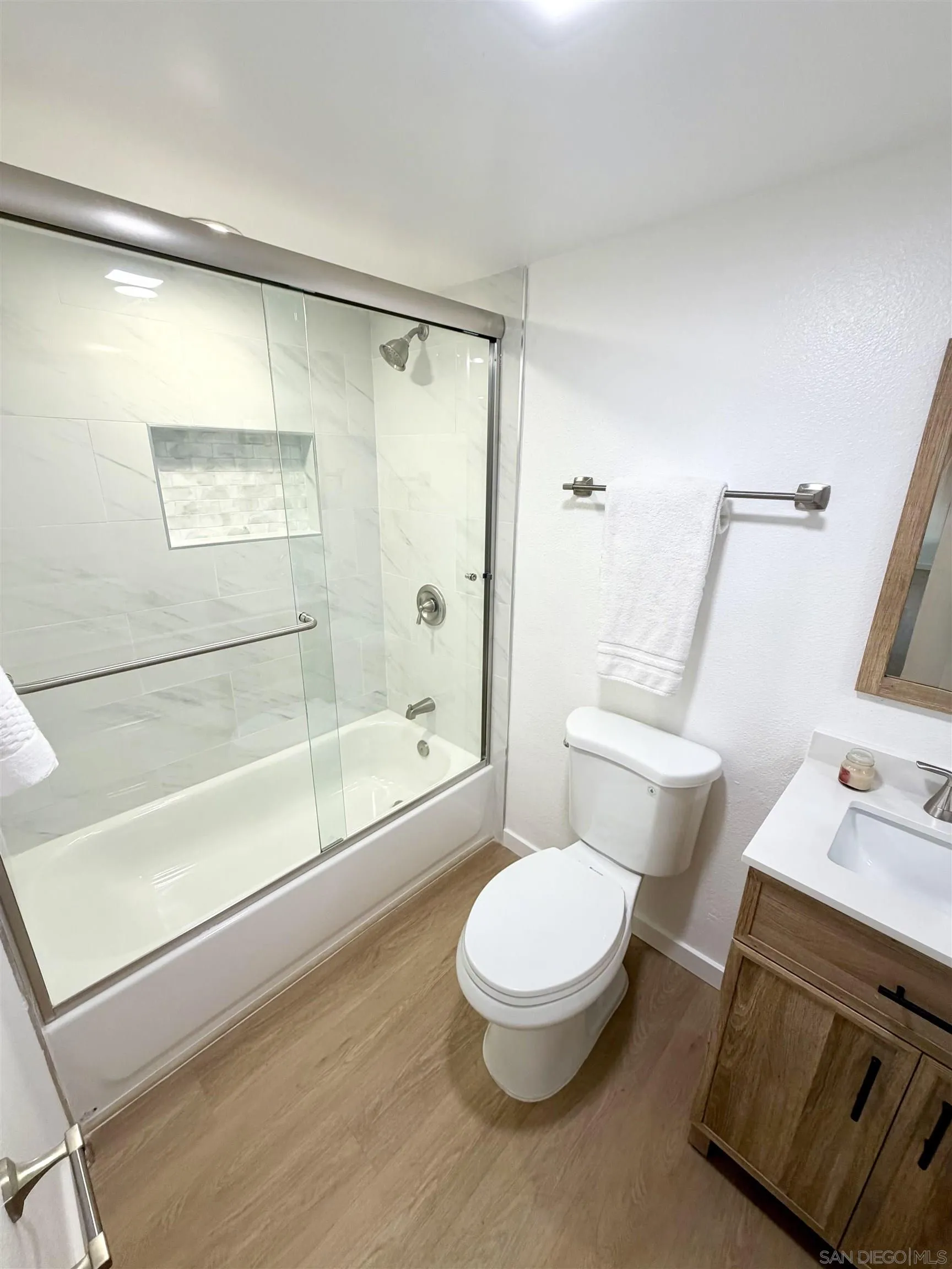 https://cdn.realtyfeed.com/cdn/127/260022210/6204583d0626cb9bf211286de9637403.webp
