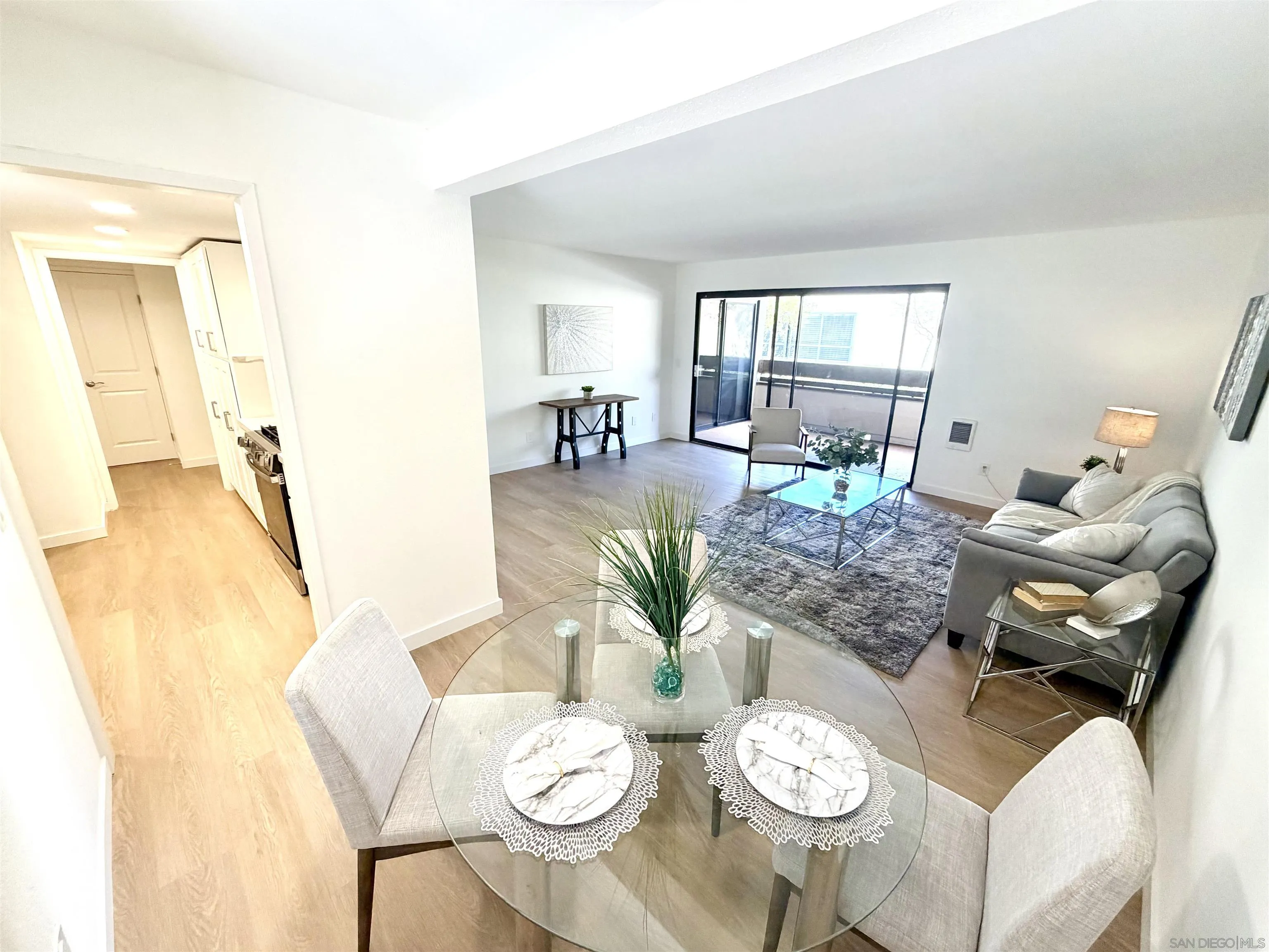 https://cdn.realtyfeed.com/cdn/127/260022210/8445f57502fabfe4b77b678db37fbdb5.webp