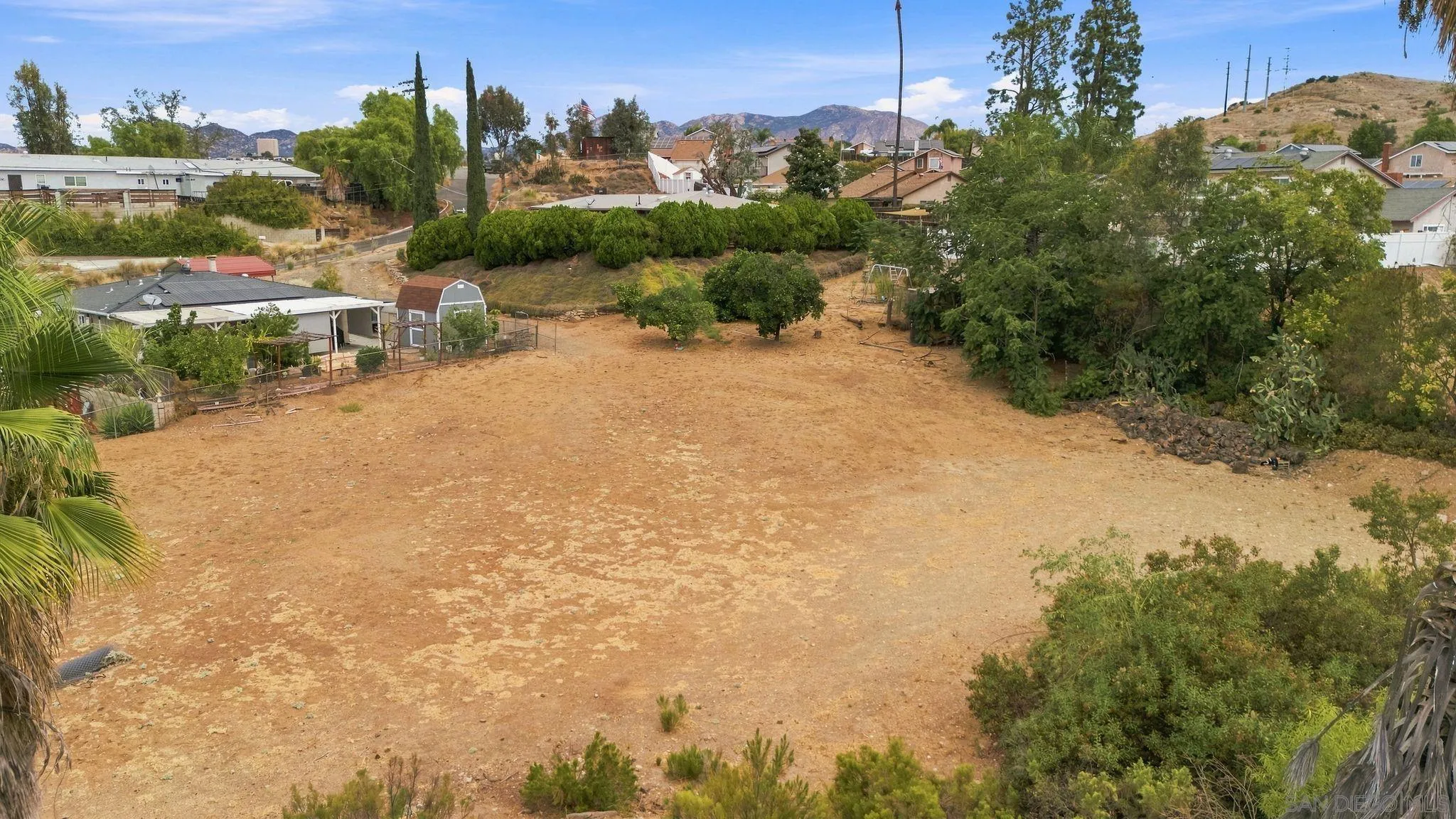 https://cdn.realtyfeed.com/cdn/127/260022214/46ca00a9c76630dd6a039604356f0f6d.webp