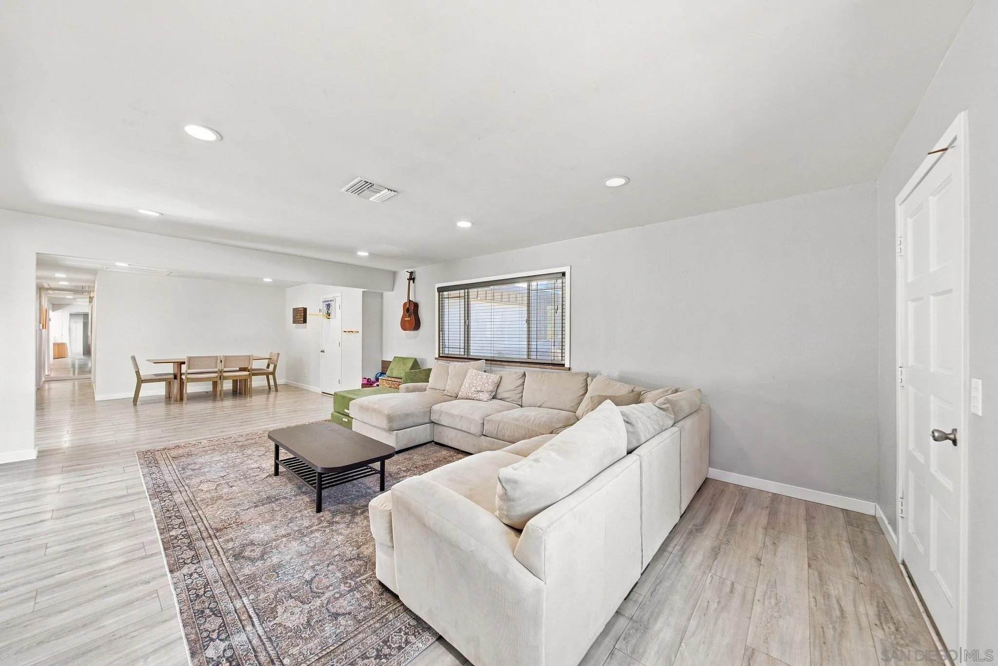 https://cdn.realtyfeed.com/cdn/127/260022214/e271c50d7544035d9da2d44f05e8951f.webp