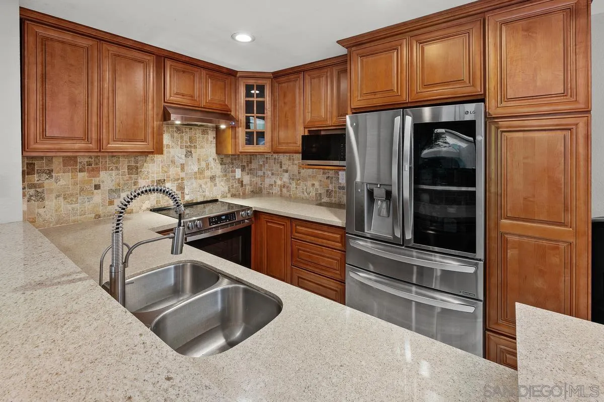 https://cdn.realtyfeed.com/cdn/127/260022216/9e4f5ed9ffa8b6c362409777cf575d35.webp