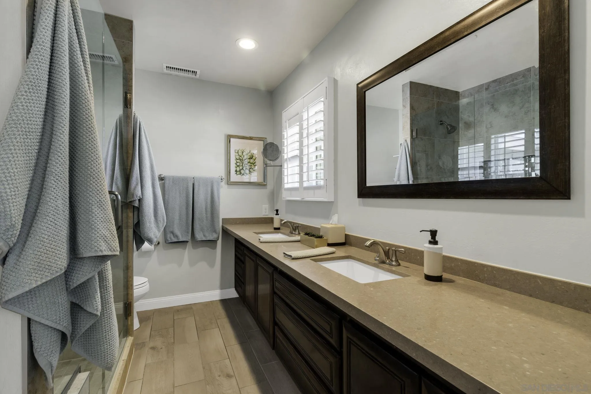 https://cdn.realtyfeed.com/cdn/127/260022219/ea3469dfbe6b84de4dd1dcac8f36a3c0.webp