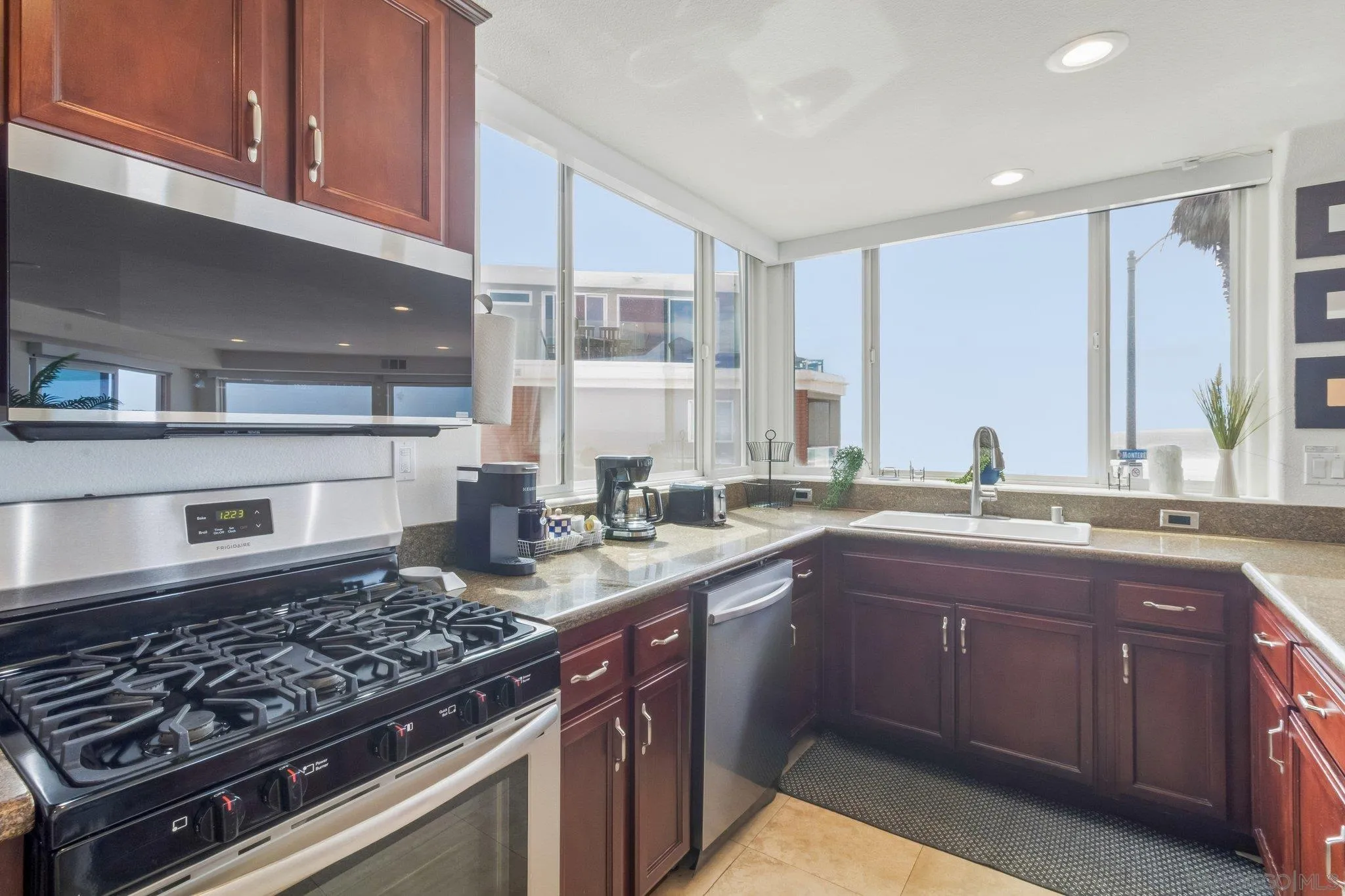 https://cdn.realtyfeed.com/cdn/127/260022226/5628d04b24c8c9168e065d97a3cdca0d.webp