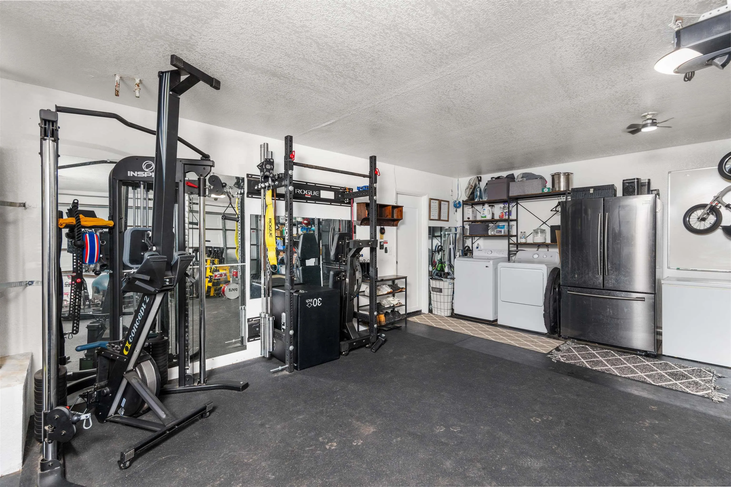 https://cdn.realtyfeed.com/cdn/127/260022229/4e0eca1c827db742c8351fcb0b5204a4.webp