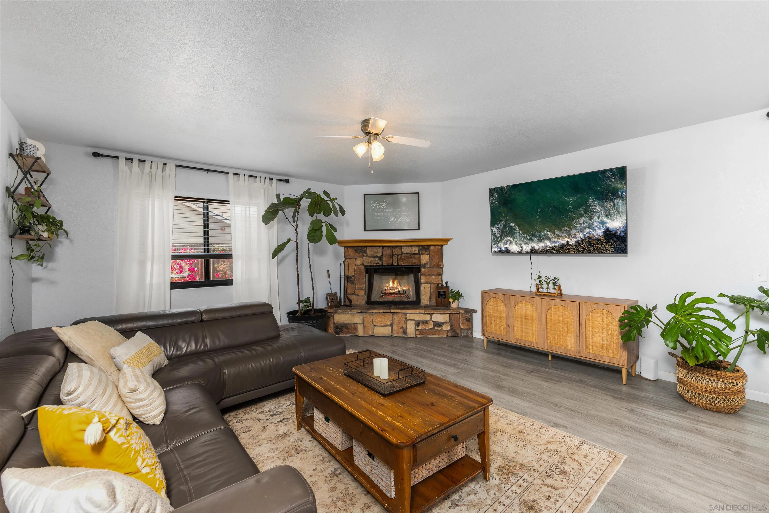 https://cdn.realtyfeed.com/cdn/127/260022229/58013510e1931db7eb7462b989487624.webp