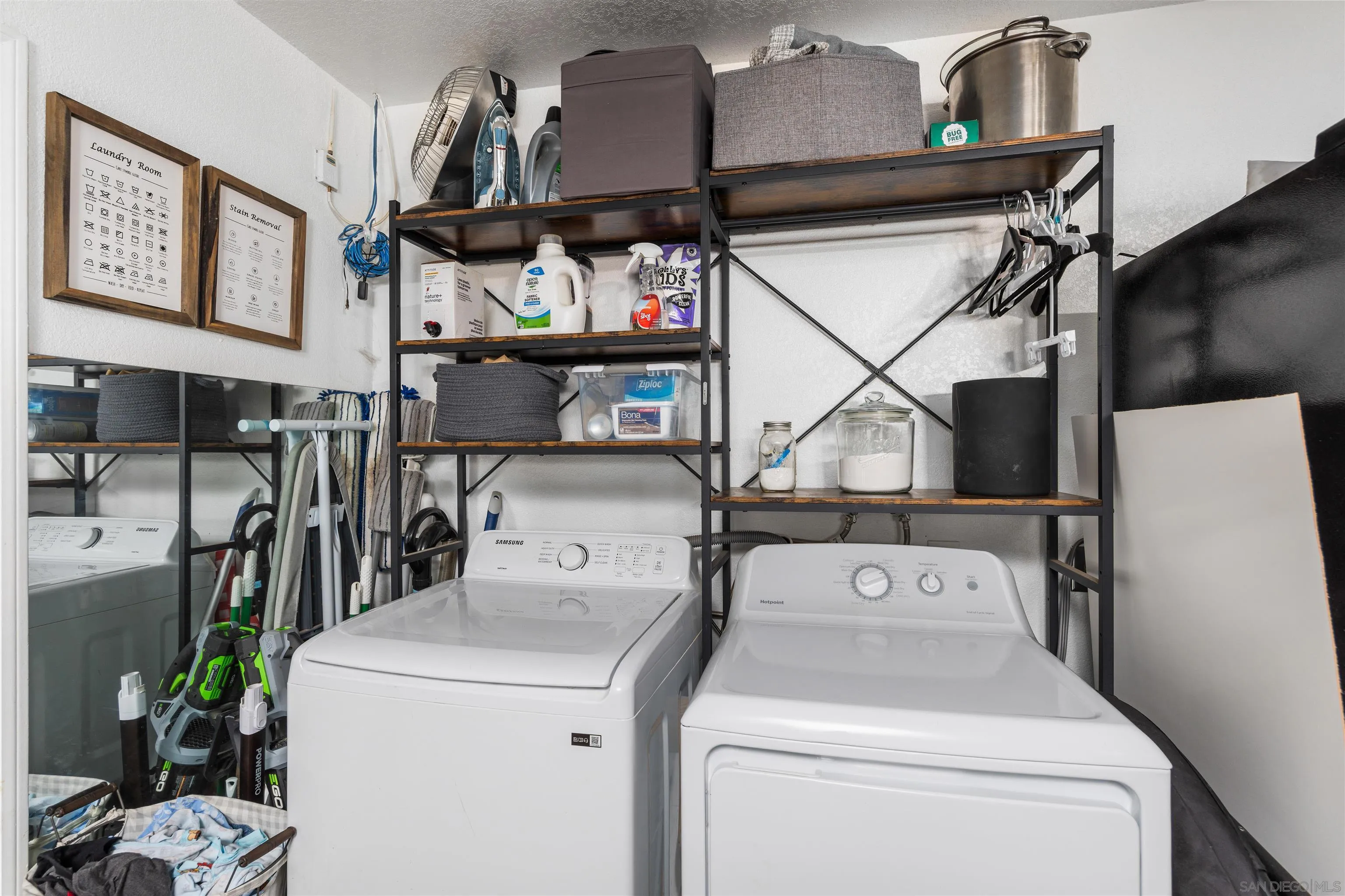 https://cdn.realtyfeed.com/cdn/127/260022229/b367bfd1833367ea56c8d151a60345d1.webp