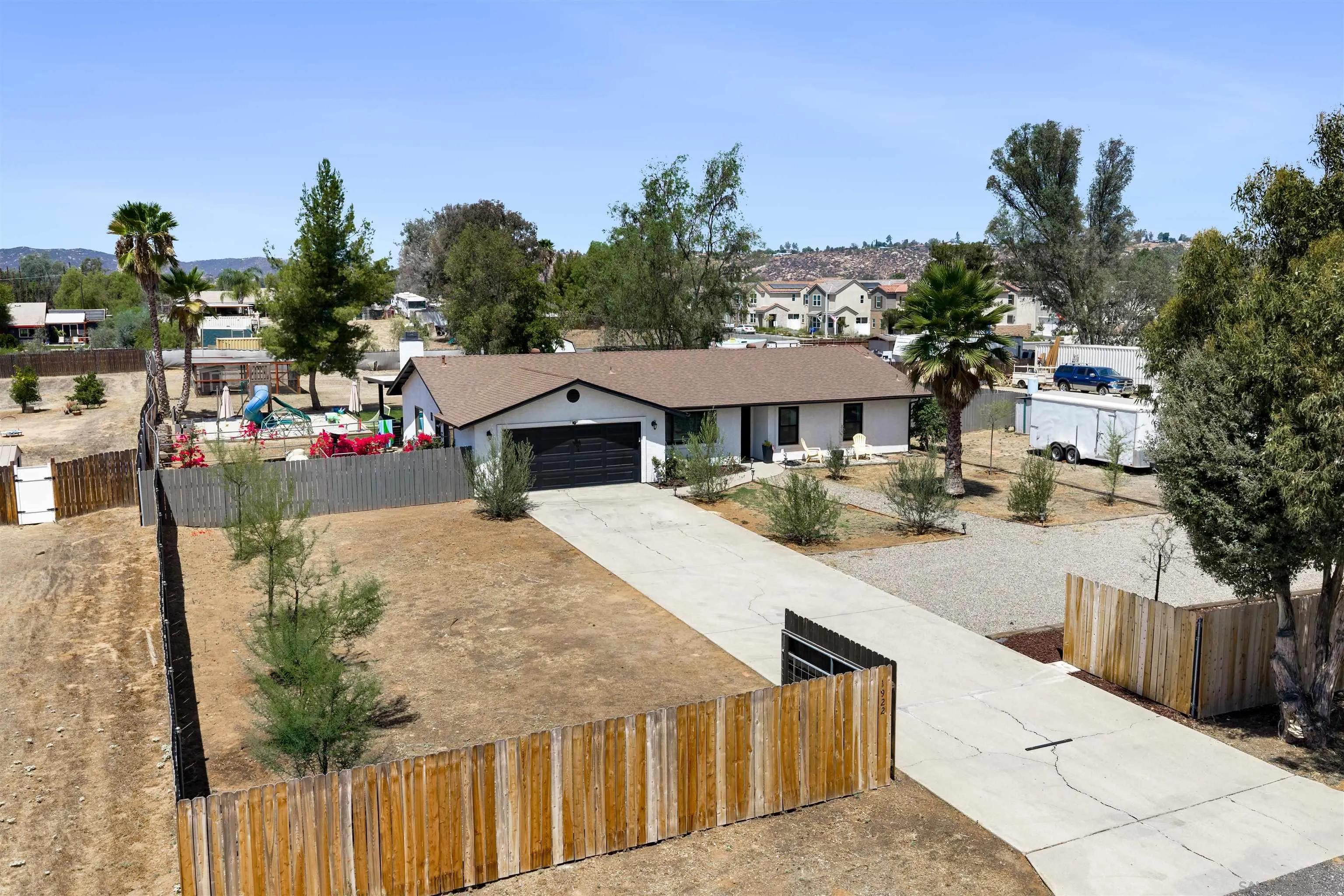 https://cdn.realtyfeed.com/cdn/127/260022229/cd1111a0b74db3c33e609dc34a654782.webp