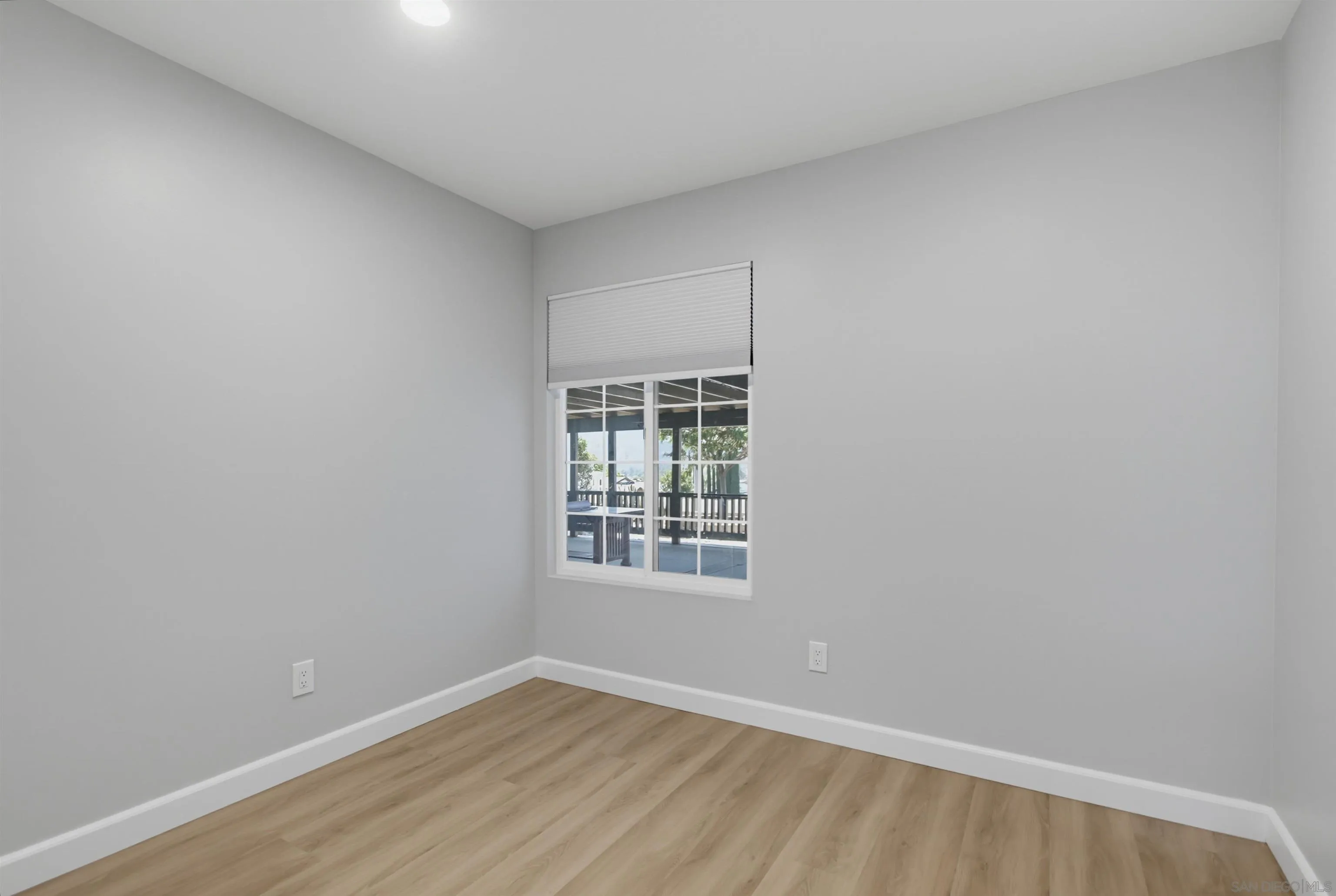 https://cdn.realtyfeed.com/cdn/127/260022237/03a67a5c8566aef4e6e1f9ea337e0766.webp