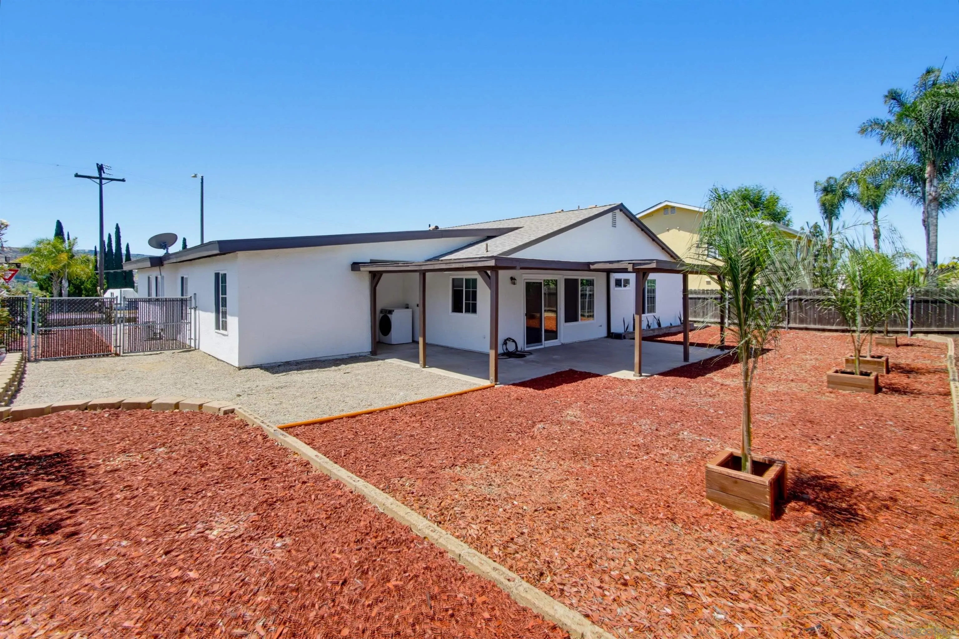 https://cdn.realtyfeed.com/cdn/127/260022237/372d80b2ef398d3fa4a625ae7ba4204b.webp