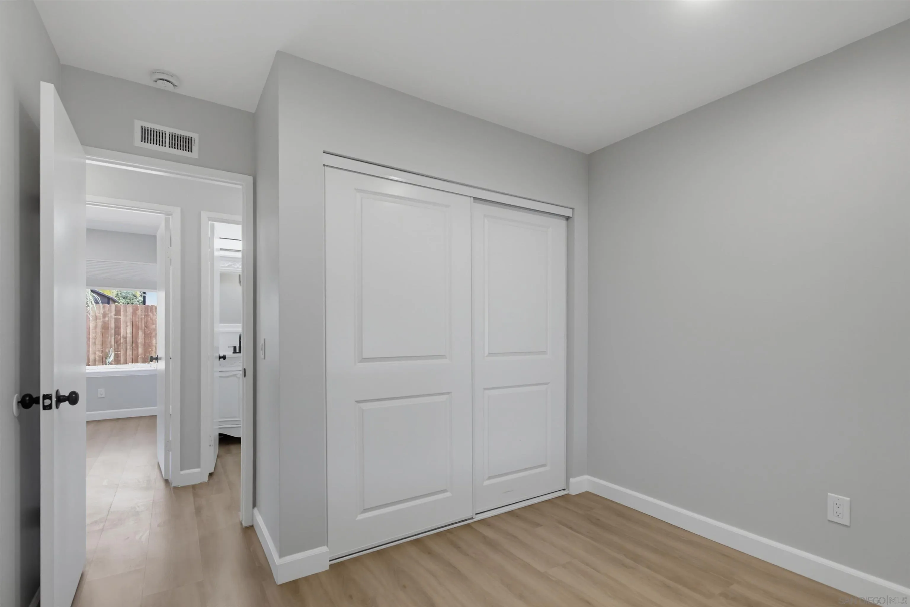 https://cdn.realtyfeed.com/cdn/127/260022237/3c12f2cc354d4a8f99a687159be3d69e.webp