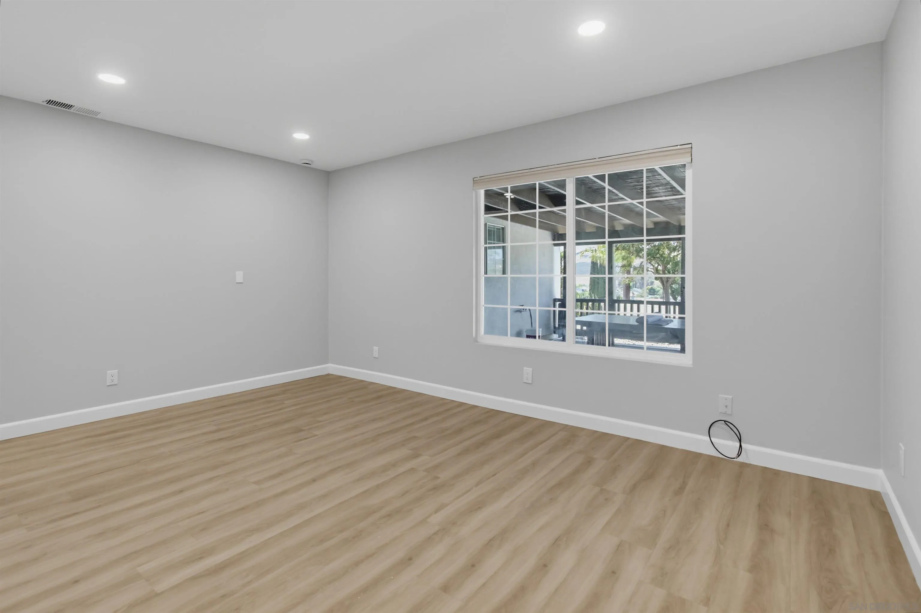 https://cdn.realtyfeed.com/cdn/127/260022237/953309b01bab3afef70acc3f9e36655f.webp