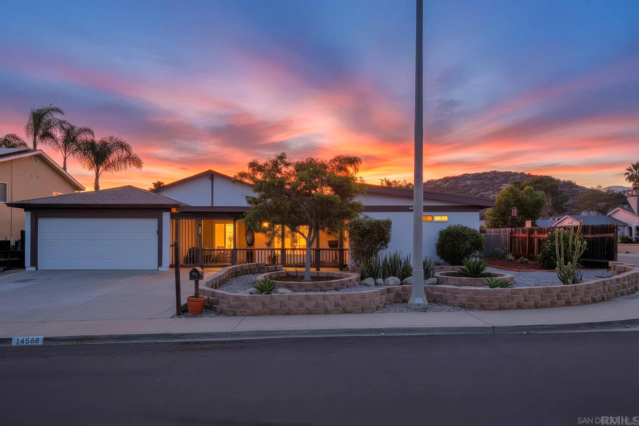 https://cdn.realtyfeed.com/cdn/127/260022237/e8cbd02191c448853561adf6e82747df.webp