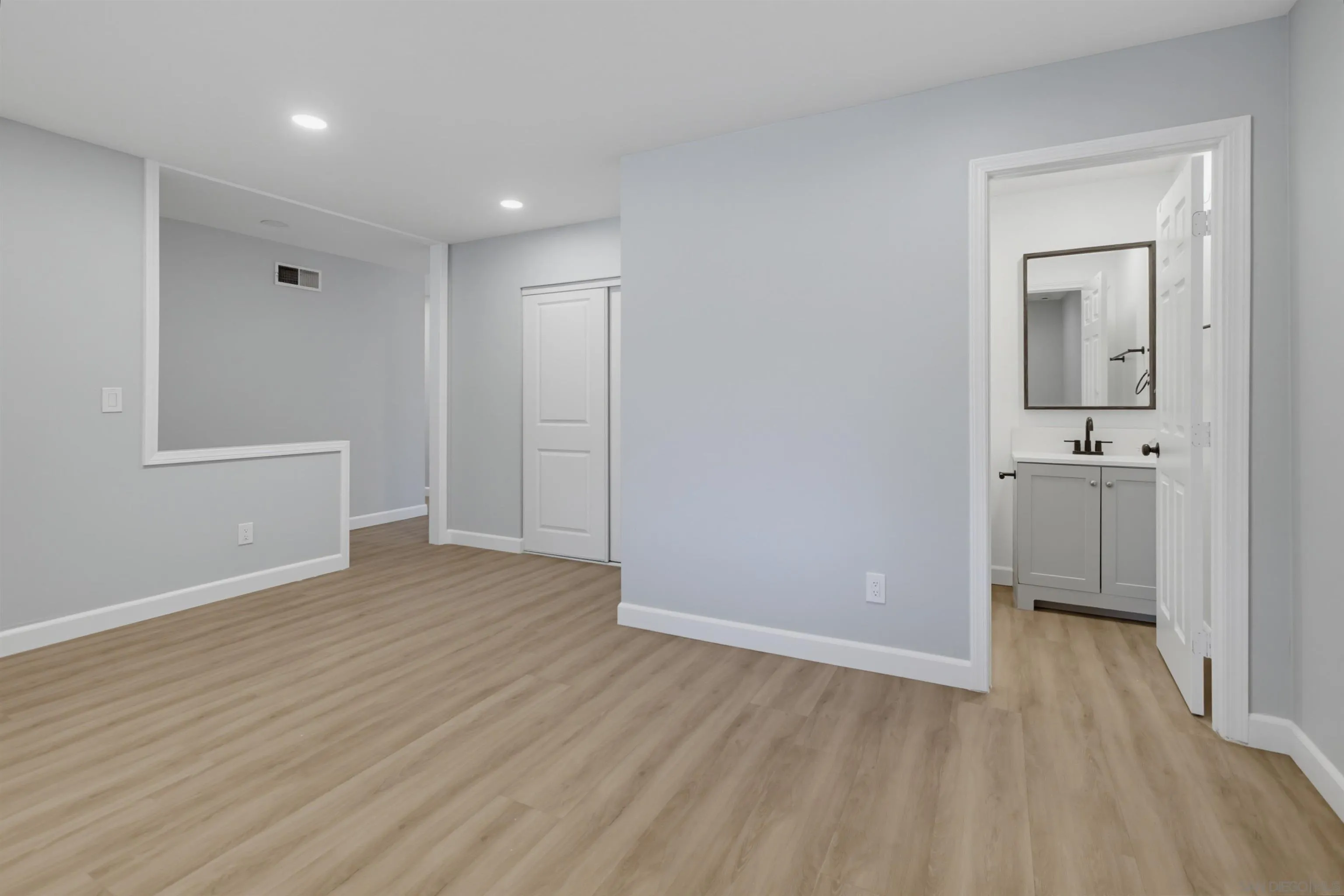 https://cdn.realtyfeed.com/cdn/127/260022237/f221b2a6c8a1f524f61b5ef462d34b8c.webp