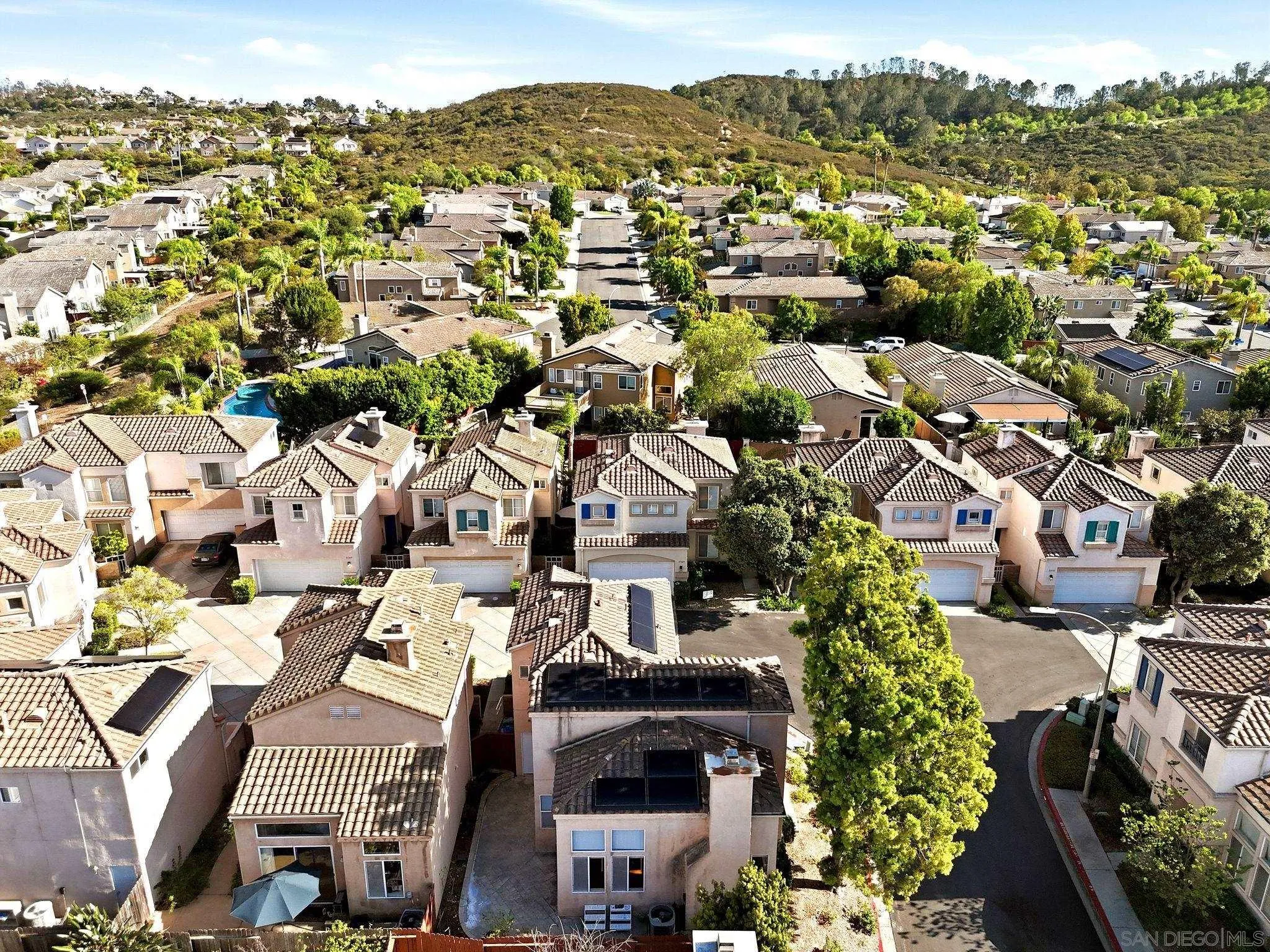 https://cdn.realtyfeed.com/cdn/127/260022238/143ec22a6a7b29aafd022ffe1c1f1798.webp