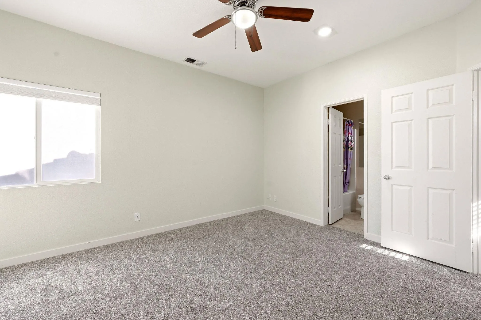 https://cdn.realtyfeed.com/cdn/127/260022238/25744b27fd4a95d1b7cb44f9ea8a2654.webp