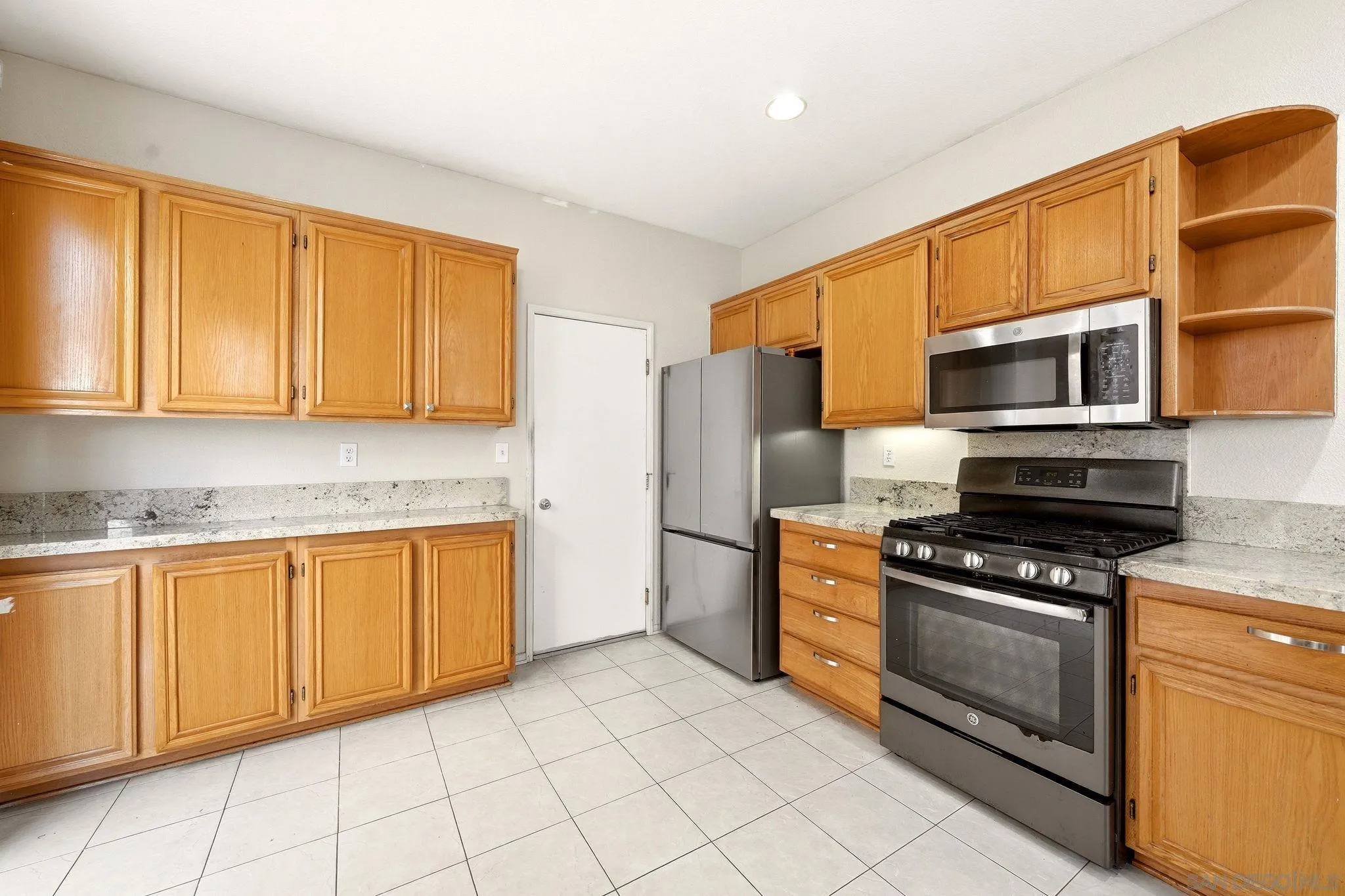 https://cdn.realtyfeed.com/cdn/127/260022238/73217f1c03efe8c77db984c025d84fbd.webp