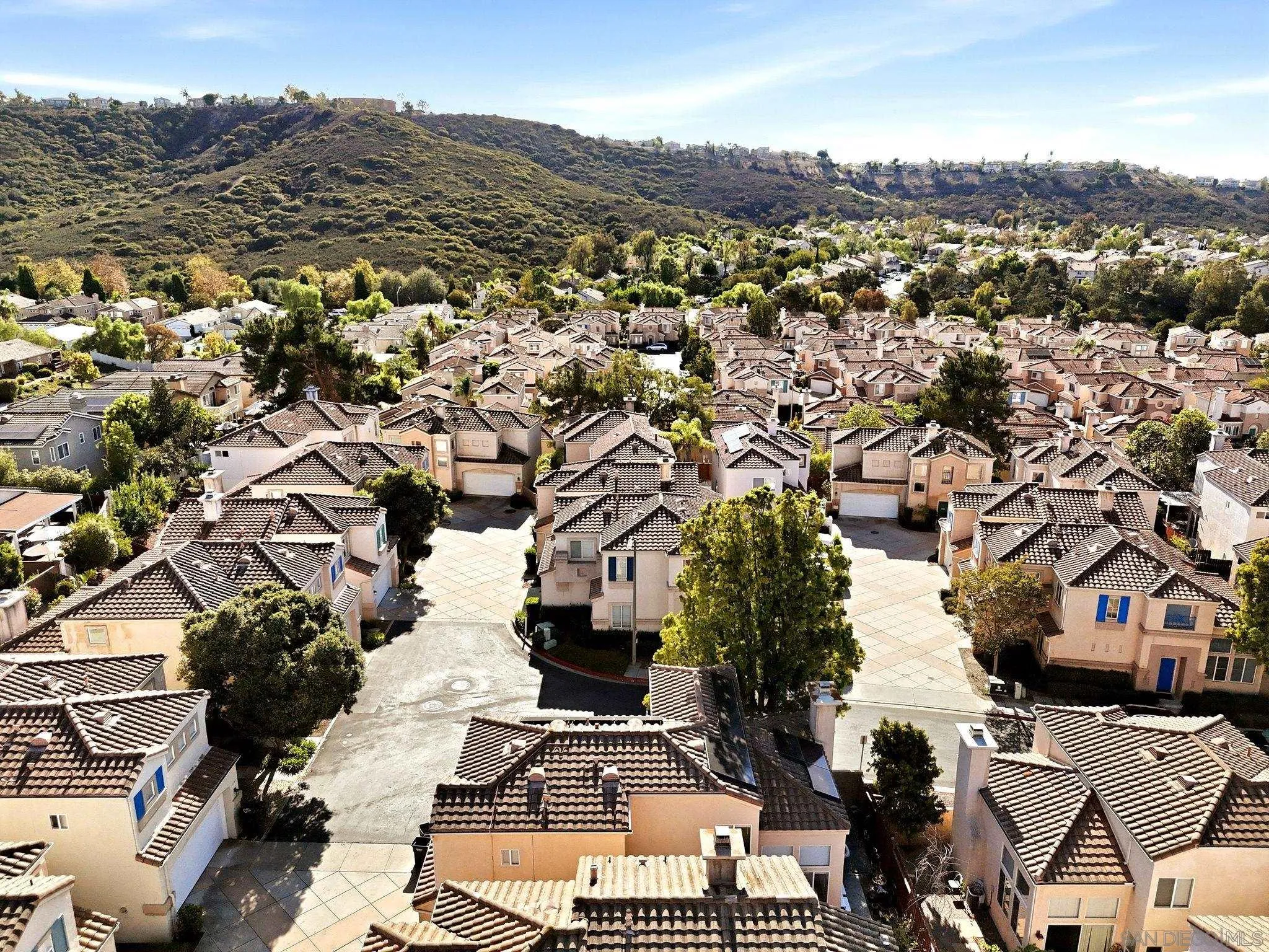 https://cdn.realtyfeed.com/cdn/127/260022238/d3aecde5819c66b771a947d94e6670cb.webp