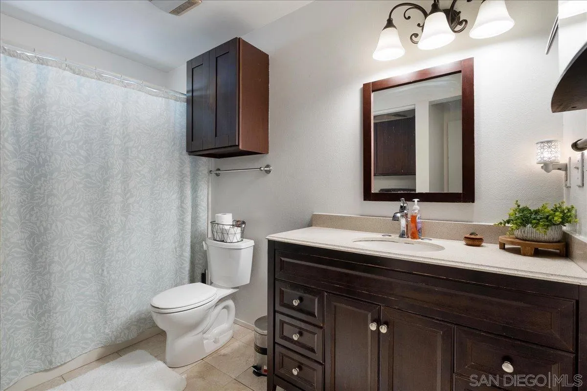 https://cdn.realtyfeed.com/cdn/127/260022244/f3043952792a2d00938a1805ed76c83e.webp