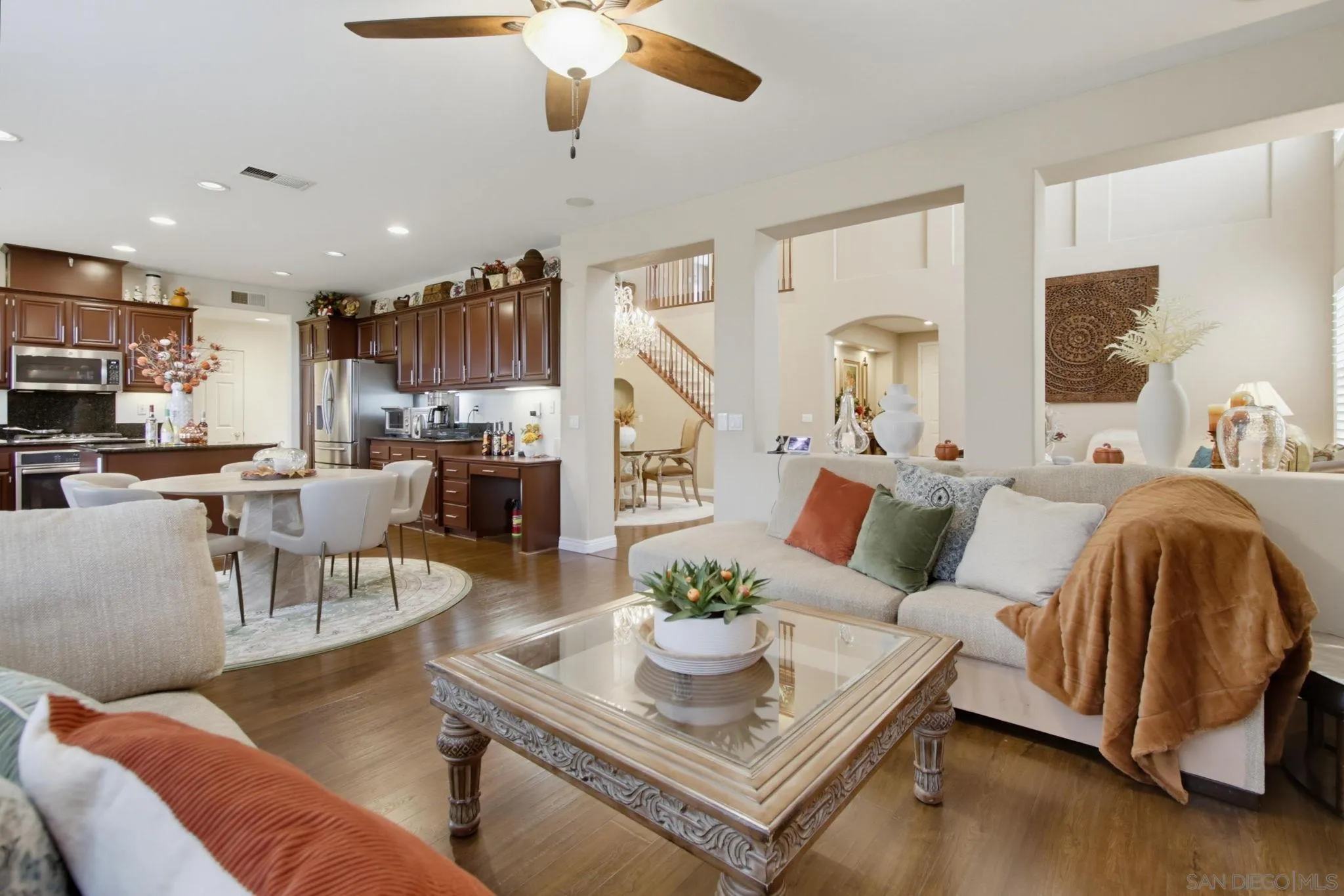 https://cdn.realtyfeed.com/cdn/127/260022245/180e7848bfc5d98bc3d0c410d0c487cc.webp