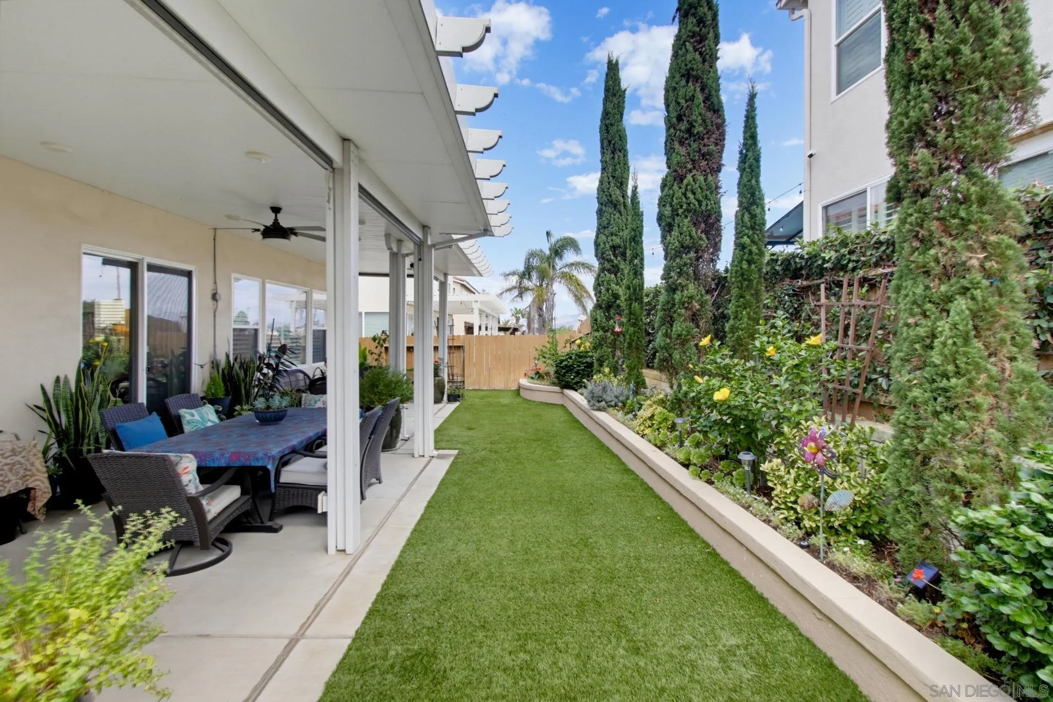 https://cdn.realtyfeed.com/cdn/127/260022245/bcf49d39f4e2c432d5eab9875a4daf22.webp